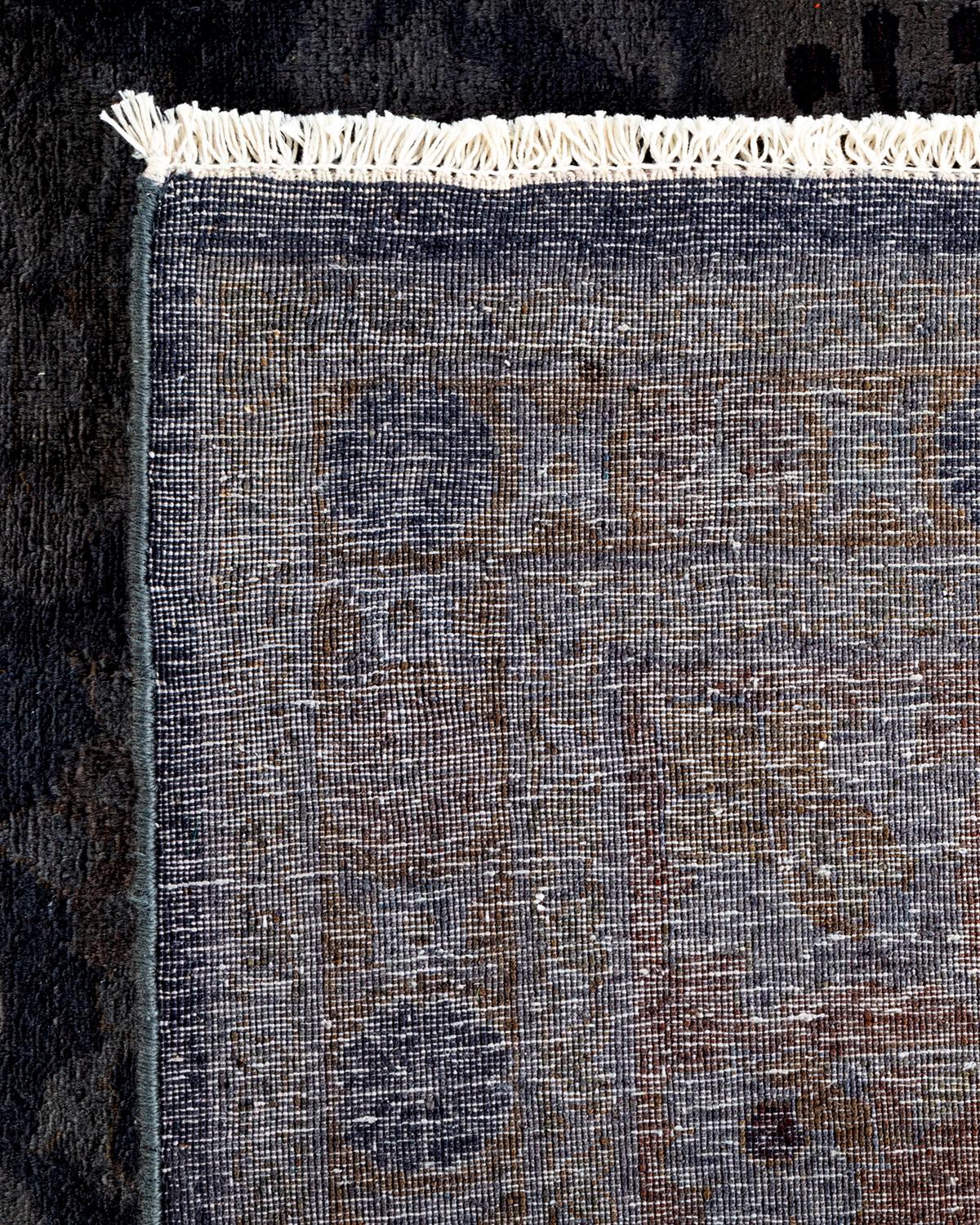 XXIe siècle et contemporain Contemporary Overdyed Hand Knotted Wool Gray Area Rug (Tapis de sol surdimensionné en laine grise nouée à la main) en vente