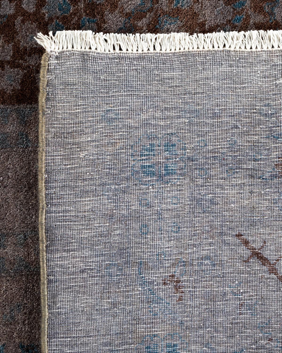 XXIe siècle et contemporain Contemporary Overdyed Hand Knotted Wool Gray Area Rug (Tapis de sol surdimensionné en laine grise nouée à la main) en vente