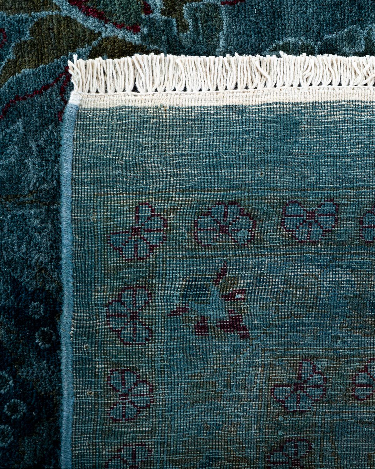 XXI secolo e contemporaneo Contemporary Overdyed Hand Knotted Wool Gray Area Rugs (Tappeto di lana grigio) in vendita