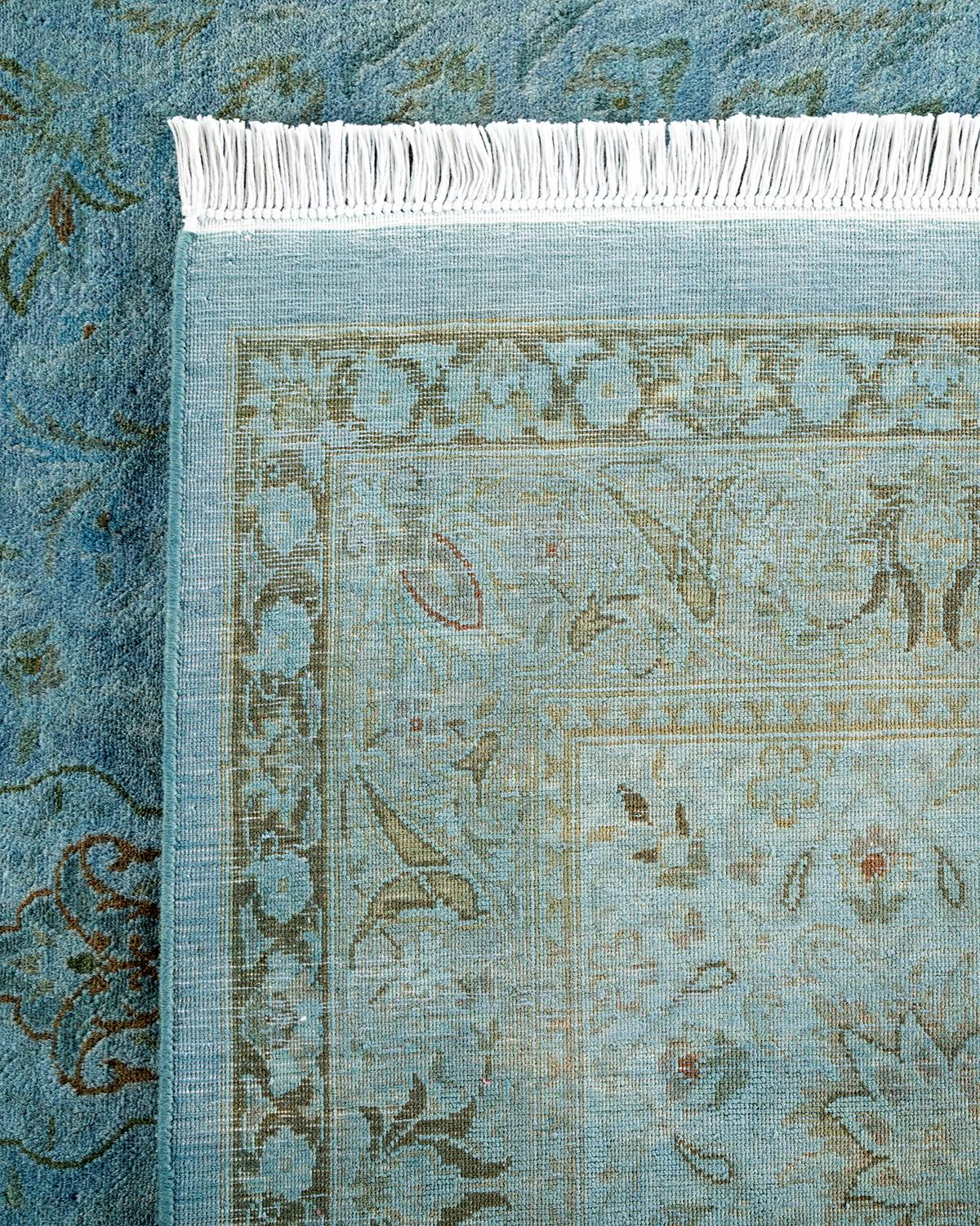 Contemporary Overdyed Hand Knotted Wool Gray Area Rug (21. Jahrhundert und zeitgenössisch) im Angebot