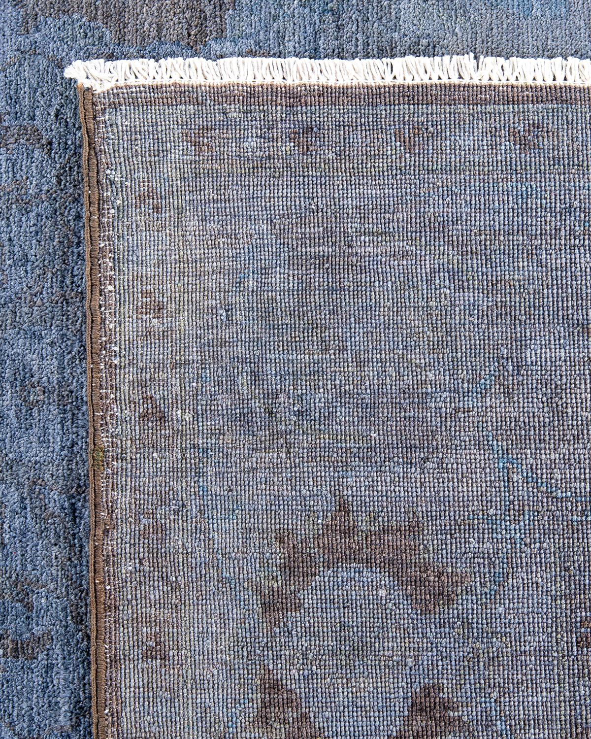 XXI secolo e contemporaneo Contemporary Overdyed Hand Knotted Wool Gray Area Rugs (Tappeto di lana grigio) in vendita