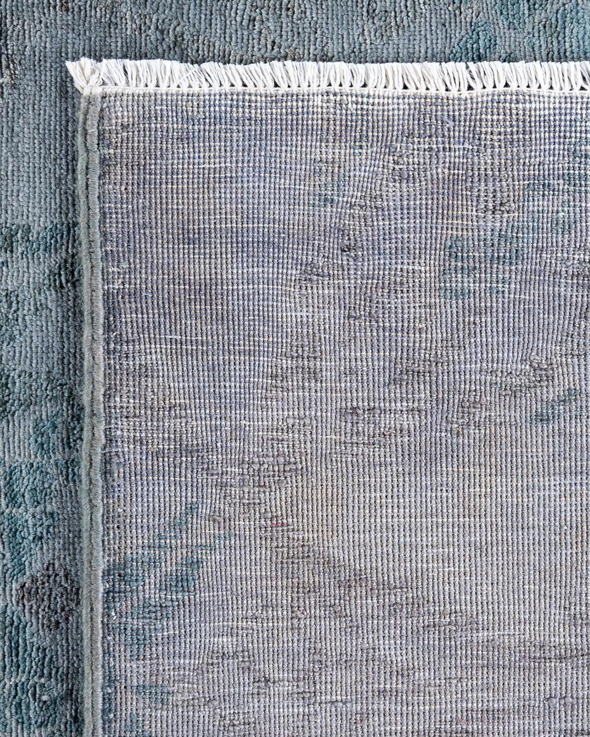 Contemporary Overdyed Hand Knotted Wool Gray Area Rug (21. Jahrhundert und zeitgenössisch) im Angebot