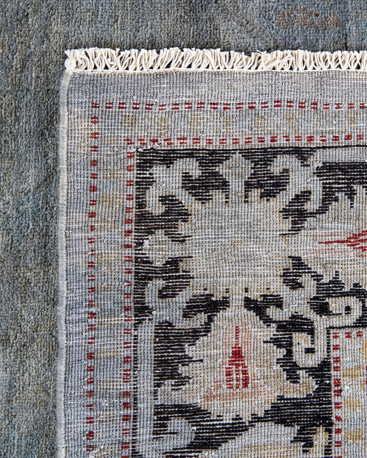 Contemporary Overdyed Hand Knotted Wool Gray Area Rug (21. Jahrhundert und zeitgenössisch) im Angebot