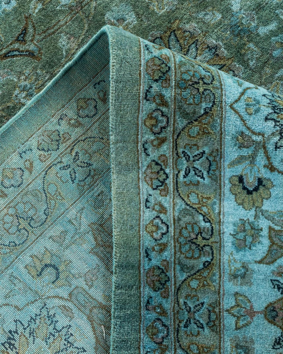 Laine Contemporary Overdyed Hand Knotted Wool Gray Area Rug (Tapis de sol surdimensionné en laine grise nouée à la main) en vente