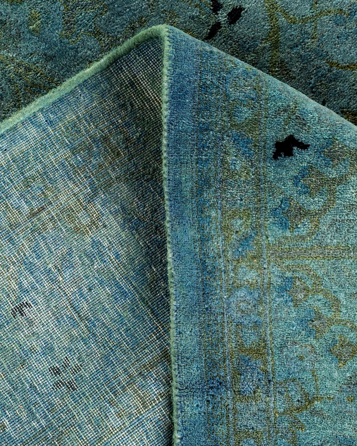 Contemporary Overdyed Hand Knotted Wool Gray Area Rug (Wolle) im Angebot