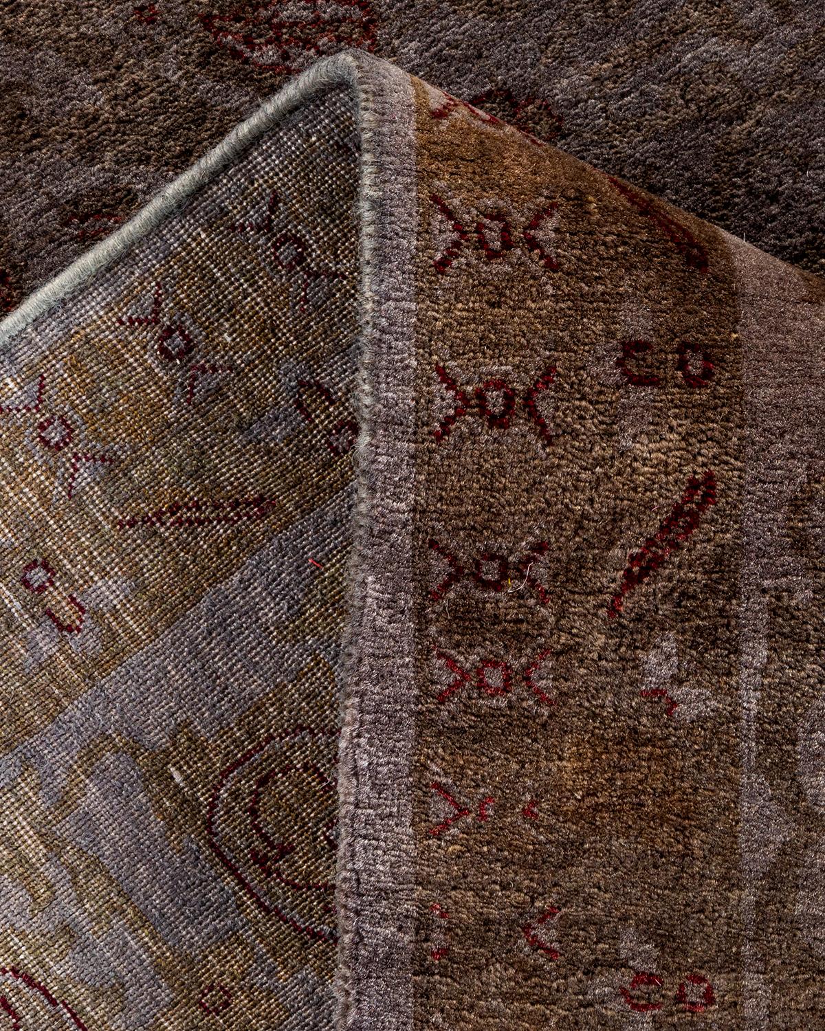 Contemporary Overdyed Hand Knotted Wool Gray Area Rug (Wolle) im Angebot