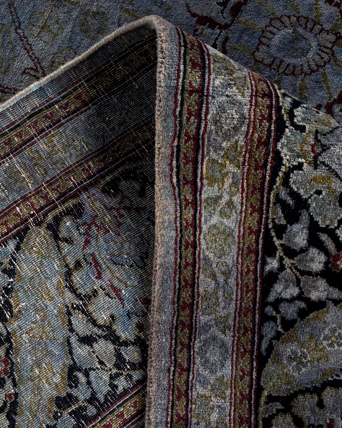 Laine Contemporary Overdyed Hand Knotted Wool Gray Area Rug (Tapis de sol surdimensionné en laine grise nouée à la main) en vente