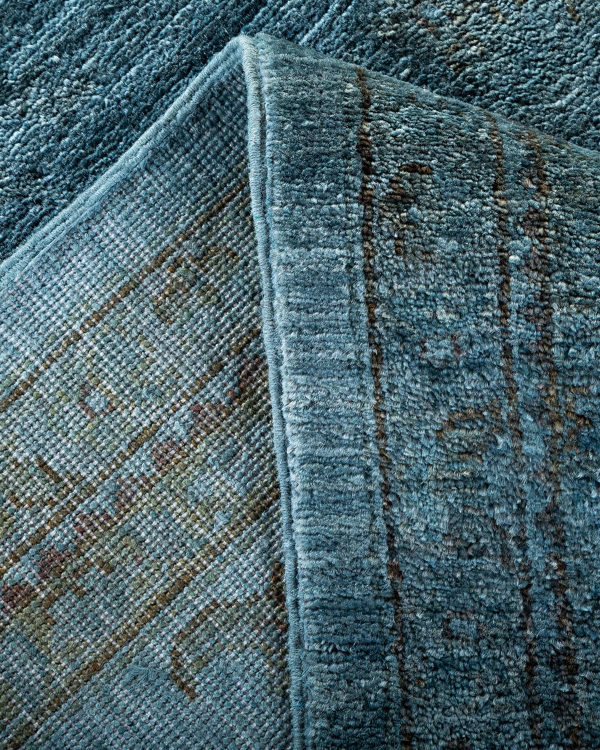 Contemporary Overdyed Hand Knotted Wool Gray Area Rug (Wolle) im Angebot