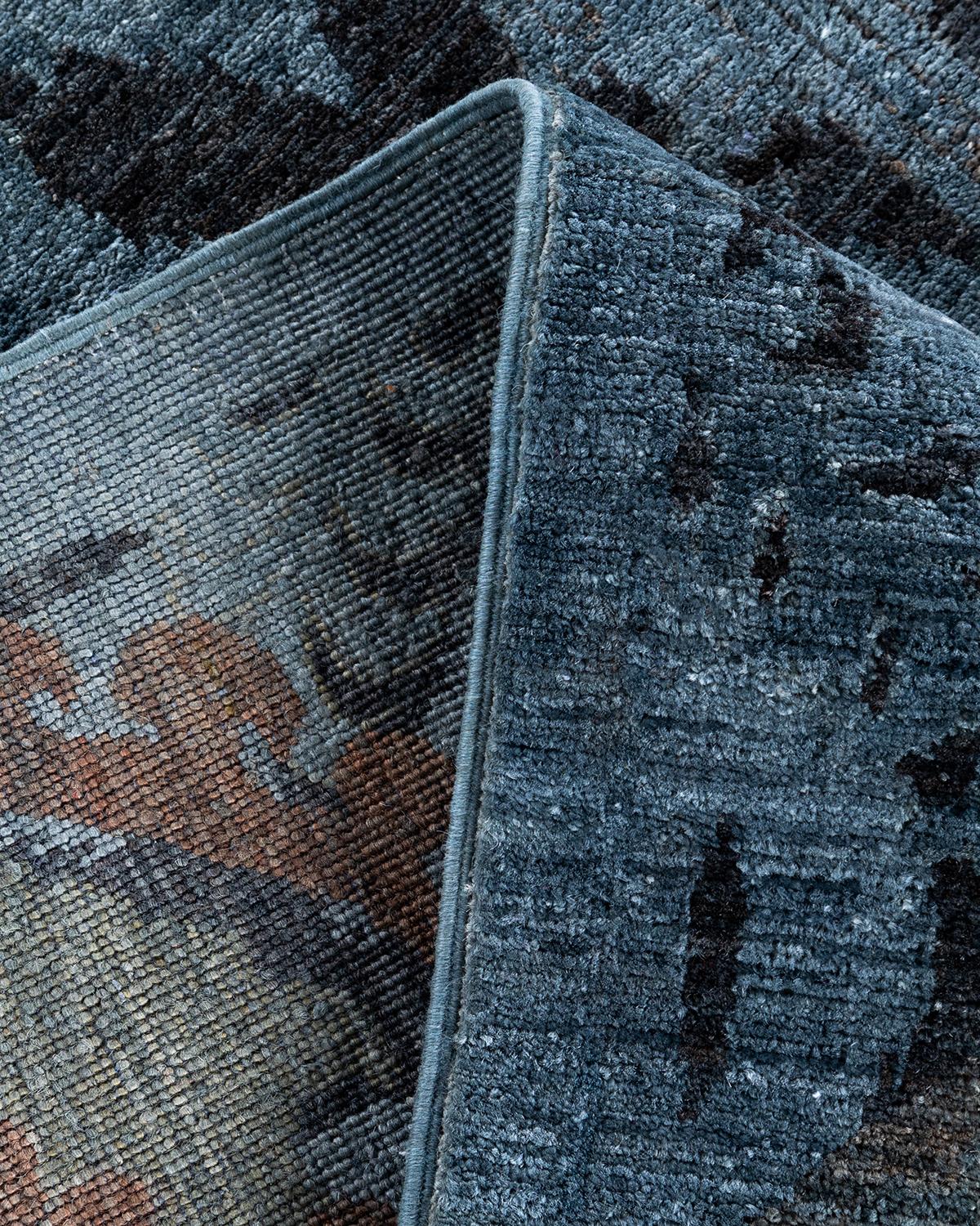 Contemporary Overdyed Hand Knotted Wool Gray Area Rug (Wolle) im Angebot