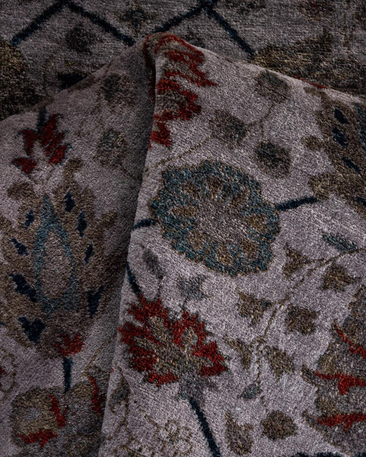 Contemporary Overdyed Hand Knotted Wool Gray Area Rug (Tapis de sol surdimensionné en laine grise nouée à la main) en vente 1