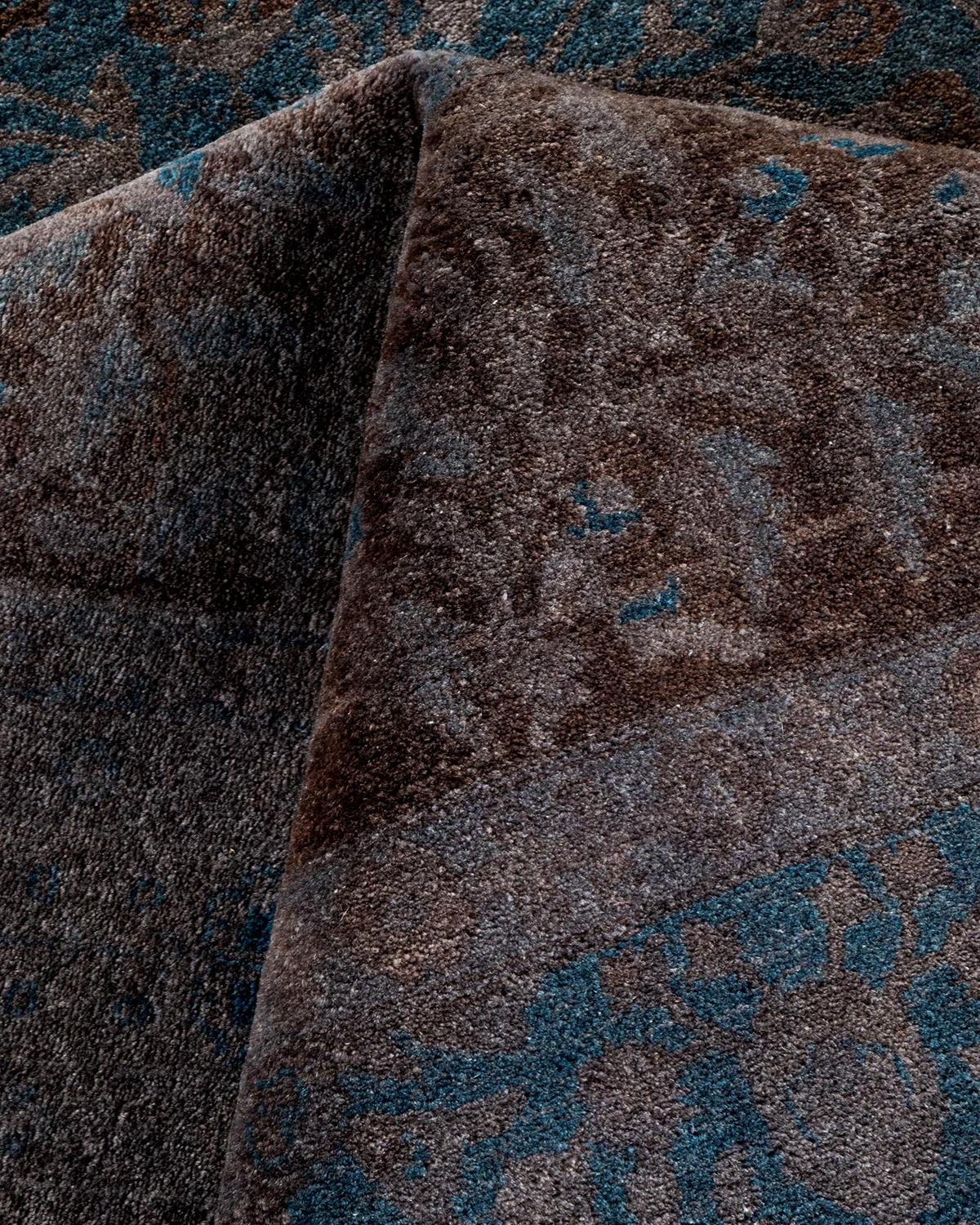 Contemporary Overdyed Hand Knotted Wool Gray Area Rug (Tapis de sol surdimensionné en laine grise nouée à la main) en vente 1