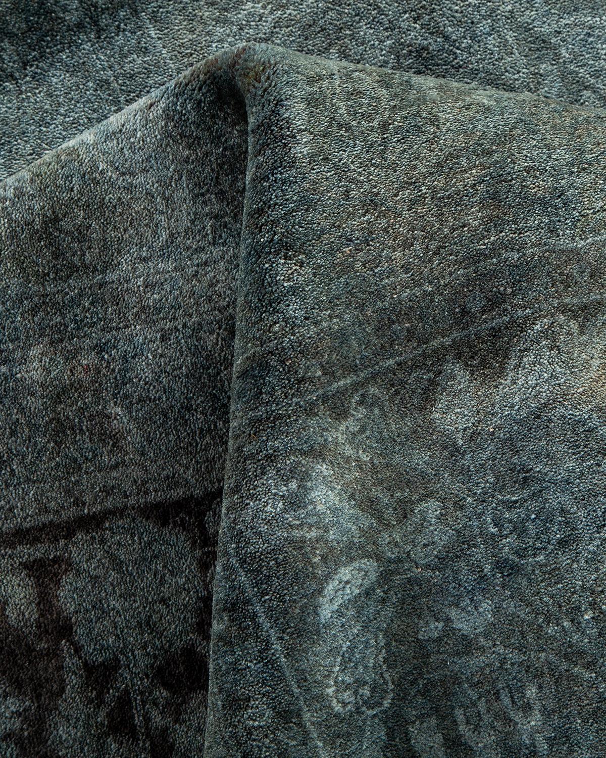 Contemporary Overdyed Hand Knotted Wool Gray Area Rugs (Tappeto di lana grigio) in vendita 1