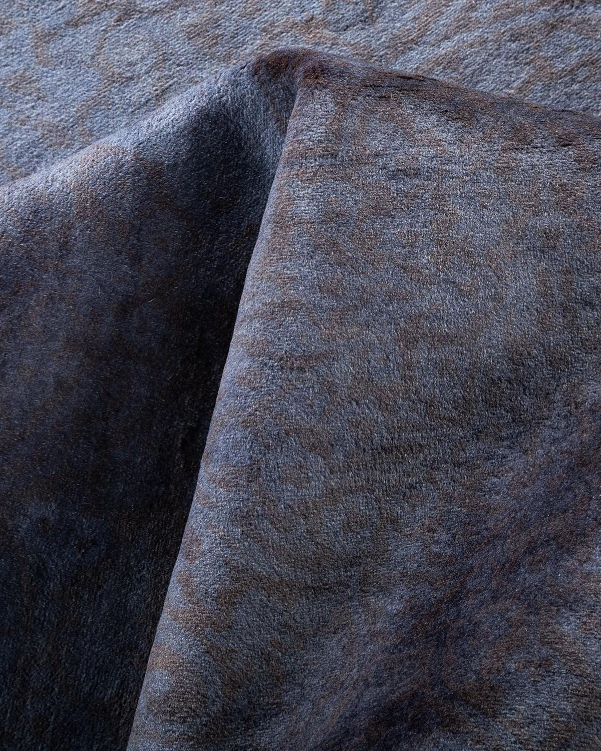 Contemporary Overdyed Hand Knotted Wool Gray Area Rug im Angebot 1