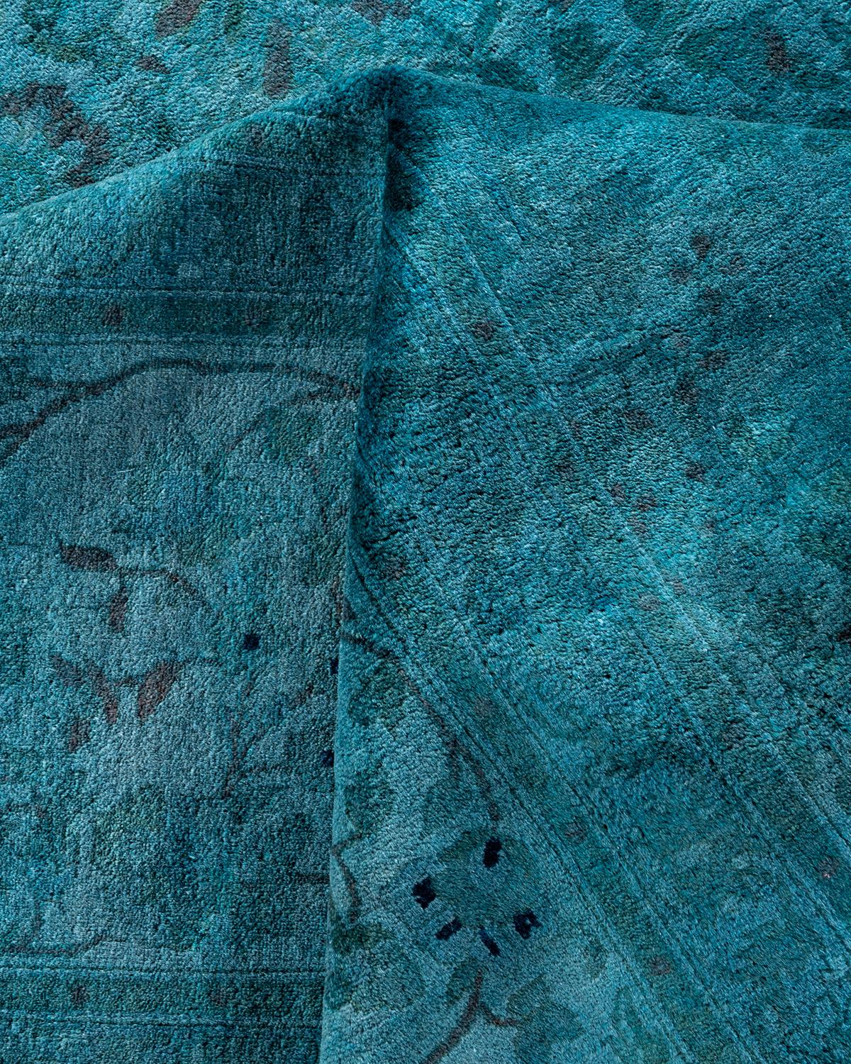 Contemporary Overdyed Hand Knotted Wool Gray Area Rug (Tapis de sol surdimensionné en laine grise nouée à la main) en vente 1