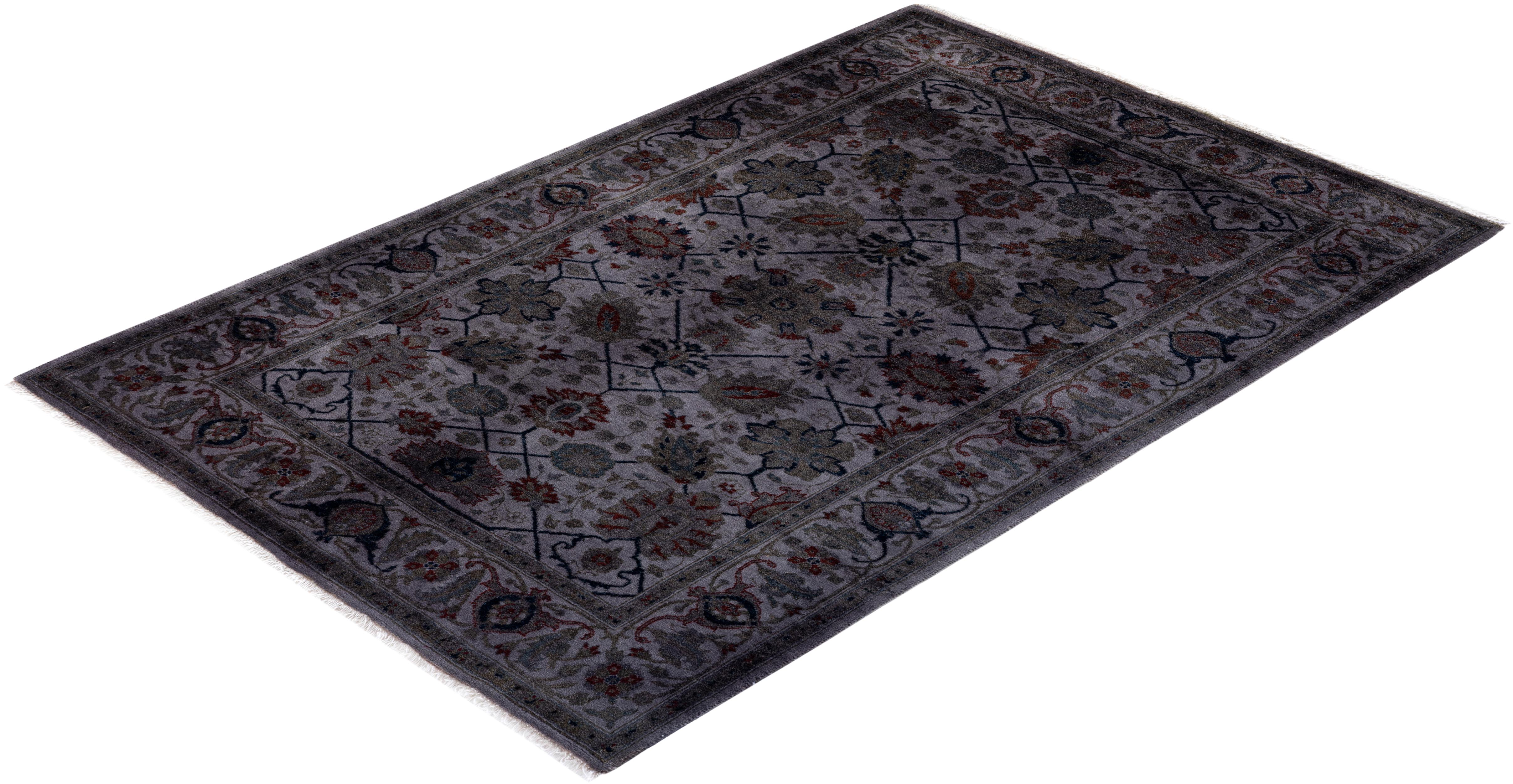 Contemporary Overdyed Hand Knotted Wool Gray Area Rug (Tapis de sol surdimensionné en laine grise nouée à la main) en vente 2