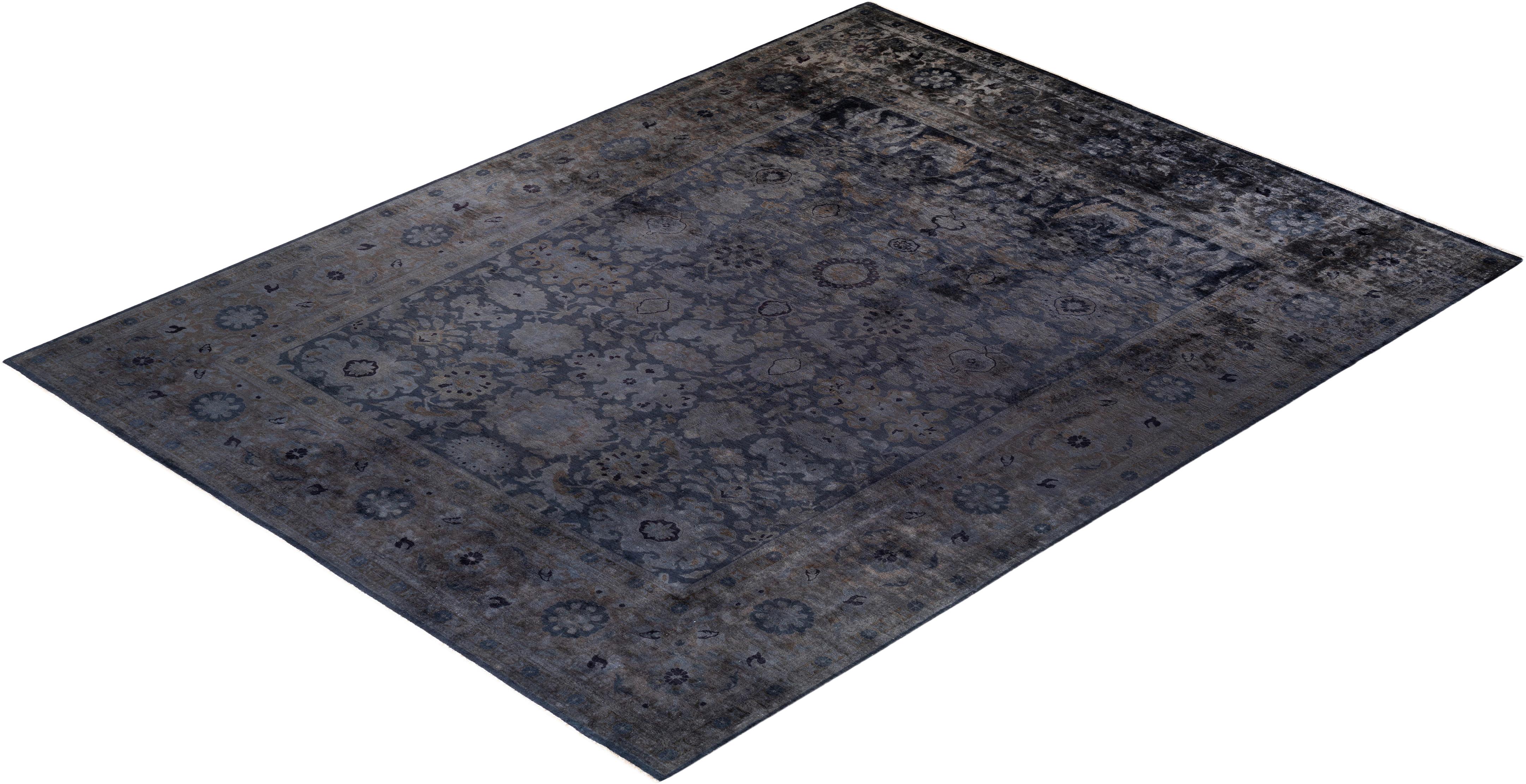 Contemporary Overdyed Hand Knotted Wool Gray Area Rug (Tapis de sol surdimensionné en laine grise nouée à la main) en vente 2
