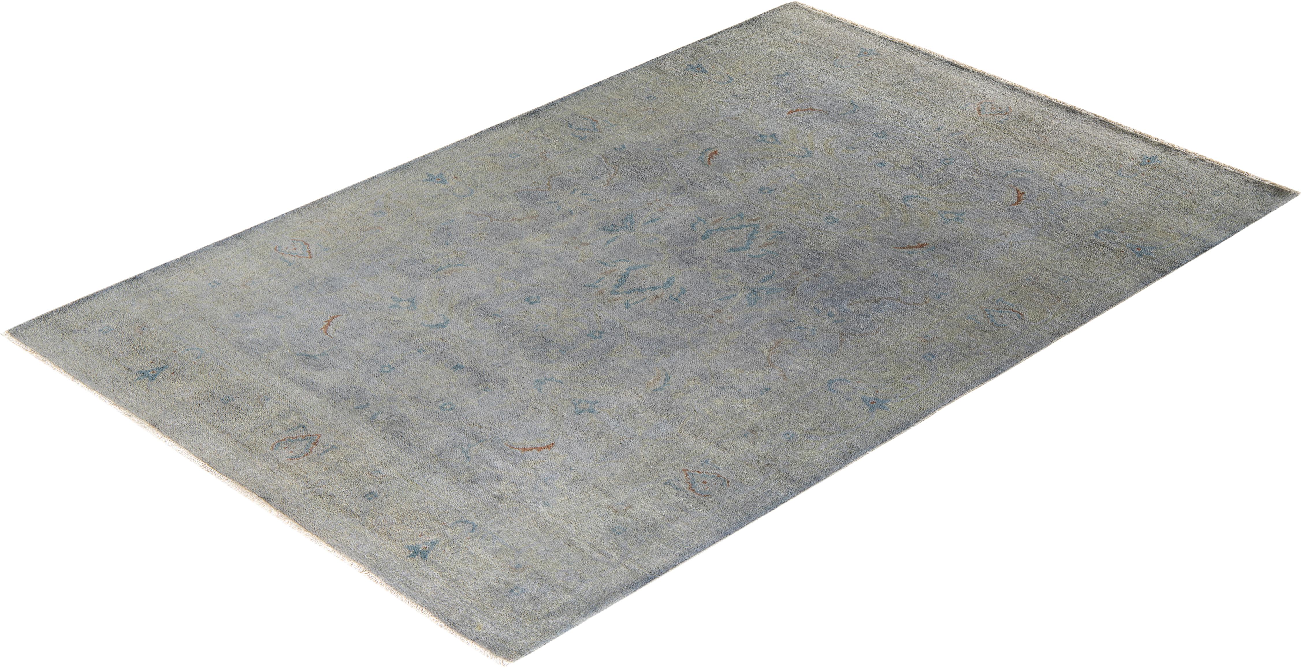 Contemporary Overdyed Hand Knotted Wool Gray Area Rug (Tapis de sol surdimensionné en laine grise nouée à la main) en vente 2