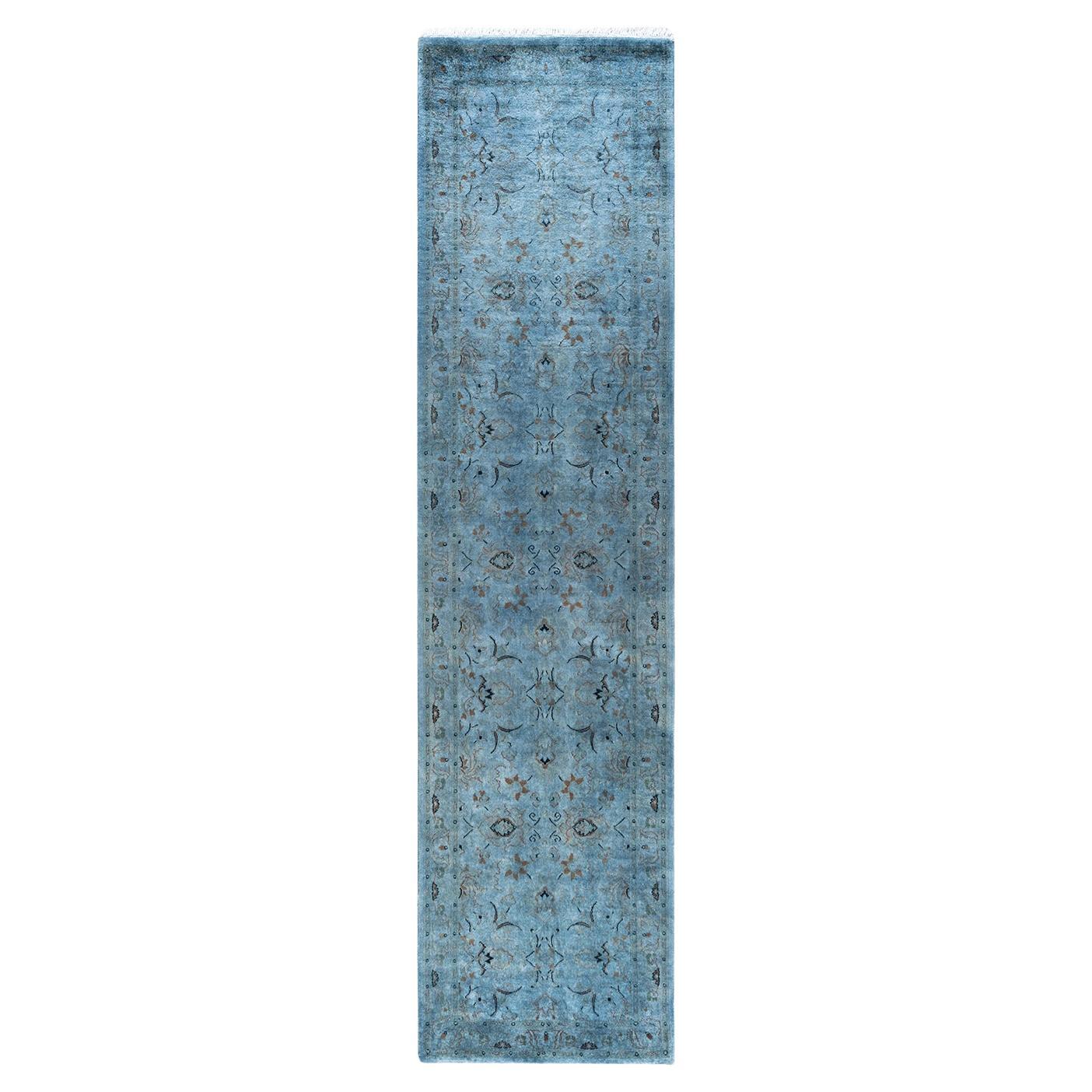 Contemporary Runner grigio in lana sovratinto e annodato a mano 2' 6" x 10' 4"