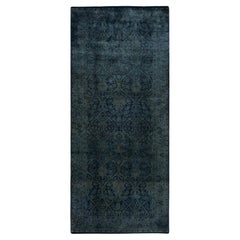 Tapis de course contemporain en laine surteinte nouée à la main, de couleur grise 4' 2" x 9' 10".