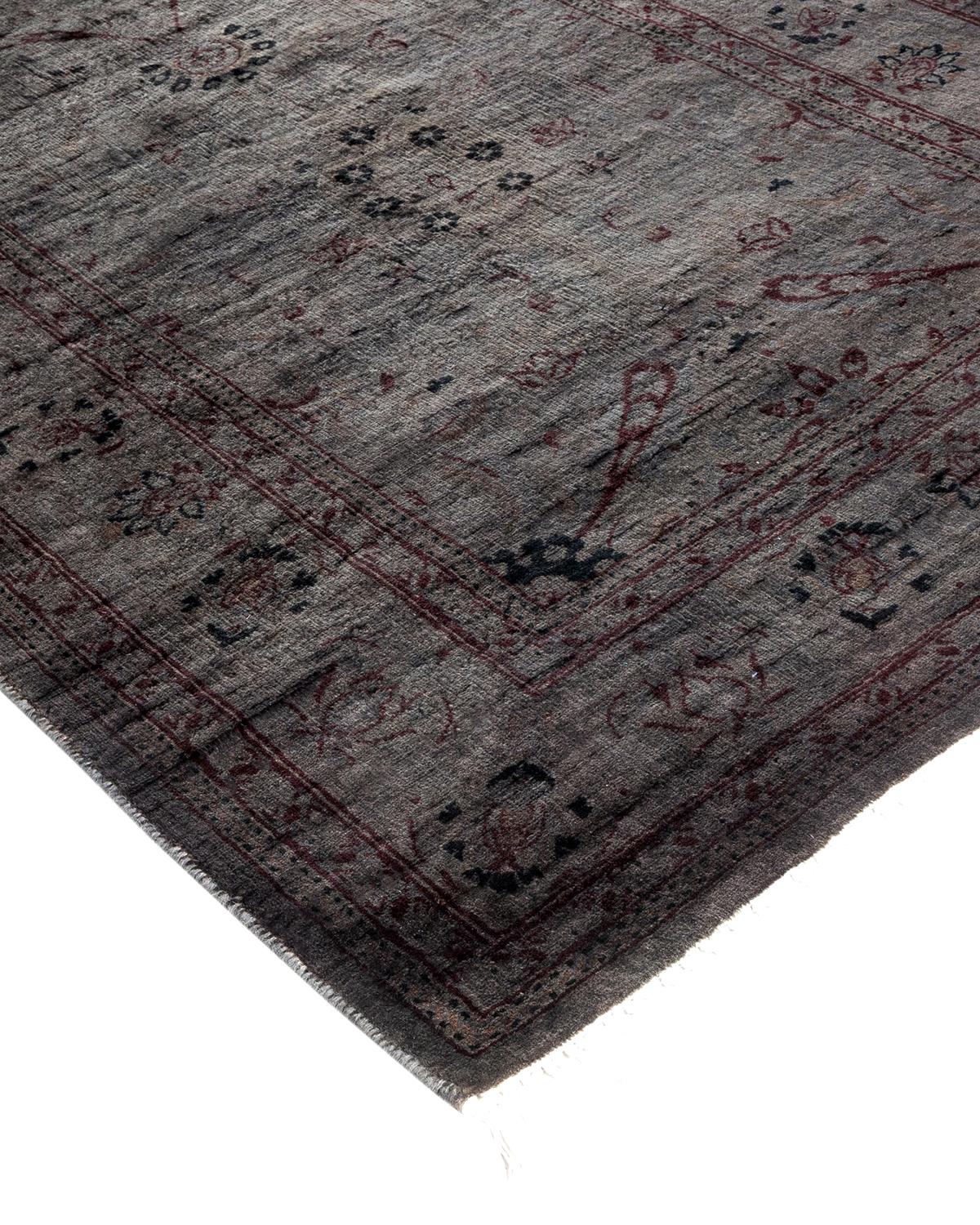 I tappeti Vibrance rappresentano il classico con un tocco di classe: motivi tradizionali sovratinti con colori brillanti. Ogni tappeto annodato a mano viene lavato con una tintura botanica naturale al 100% che rivela le sfumature nascoste nei