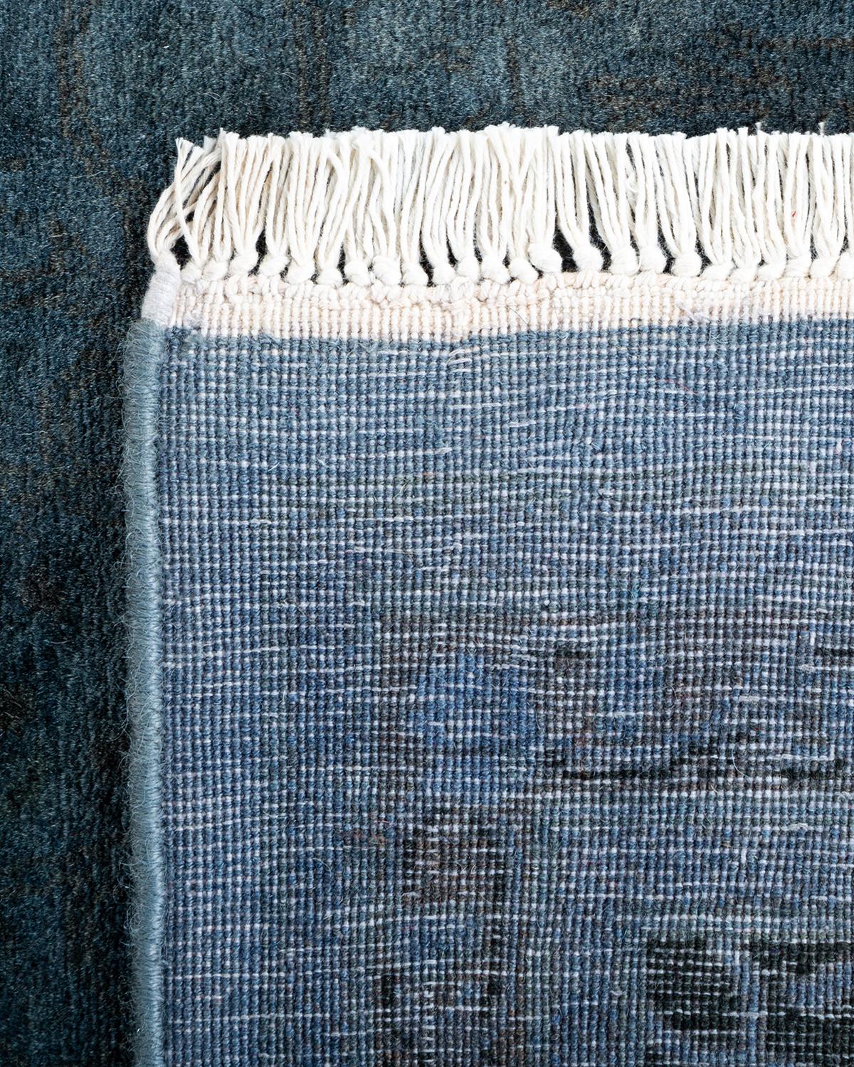 Traves de Mesa Contemporáneo Overdyed Hand Knotted Lana Gris Siglo XXI y contemporáneo en venta