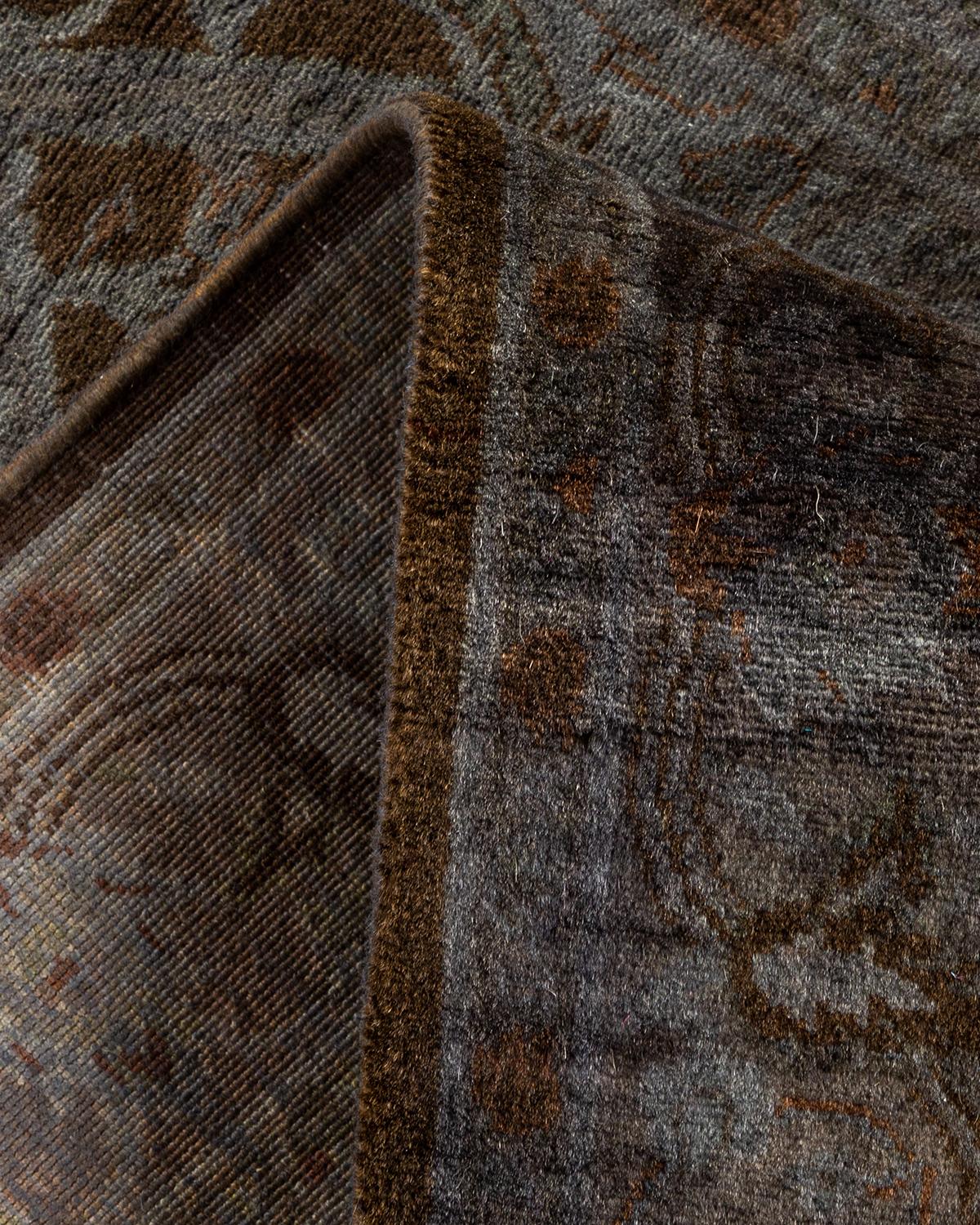 Traves de Mesa Contemporáneo Overdyed Hand Knotted Lana Gris en venta 1