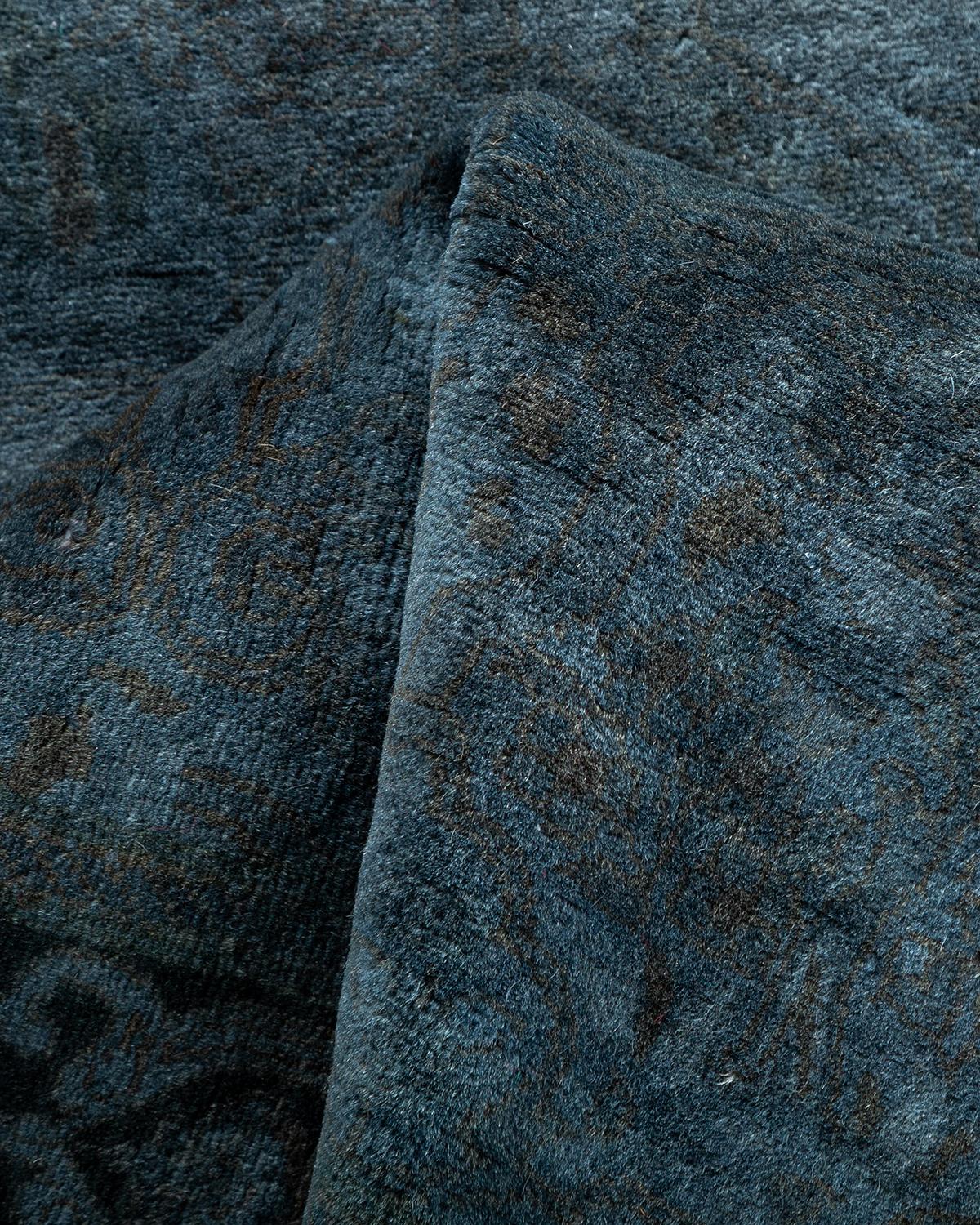 Traves de Mesa Contemporáneo Overdyed Hand Knotted Lana Gris en venta 2
