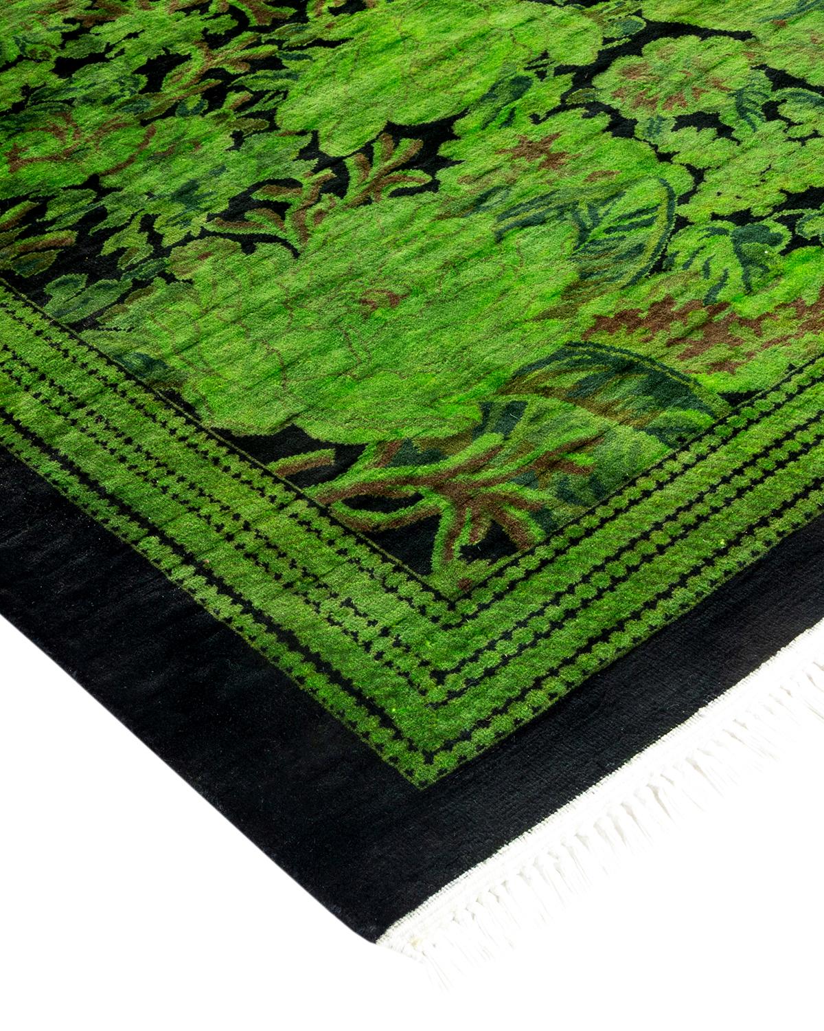 Vibrance-Teppiche sind der Inbegriff von Klassik mit Pfiff: traditionelle Muster in leuchtenden Farben gefärbt. Jeder handgeknüpfte Teppich wird mit einem 100% natürlichen botanischen Farbstoff gewaschen, der verborgene Nuancen in den Mustern