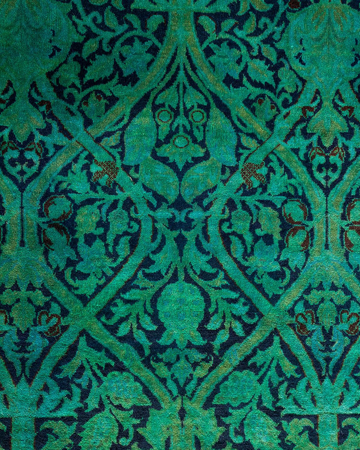 Contemporary Overdyed Handknotted Wool Green Area Rug (Pakistanisch) im Angebot