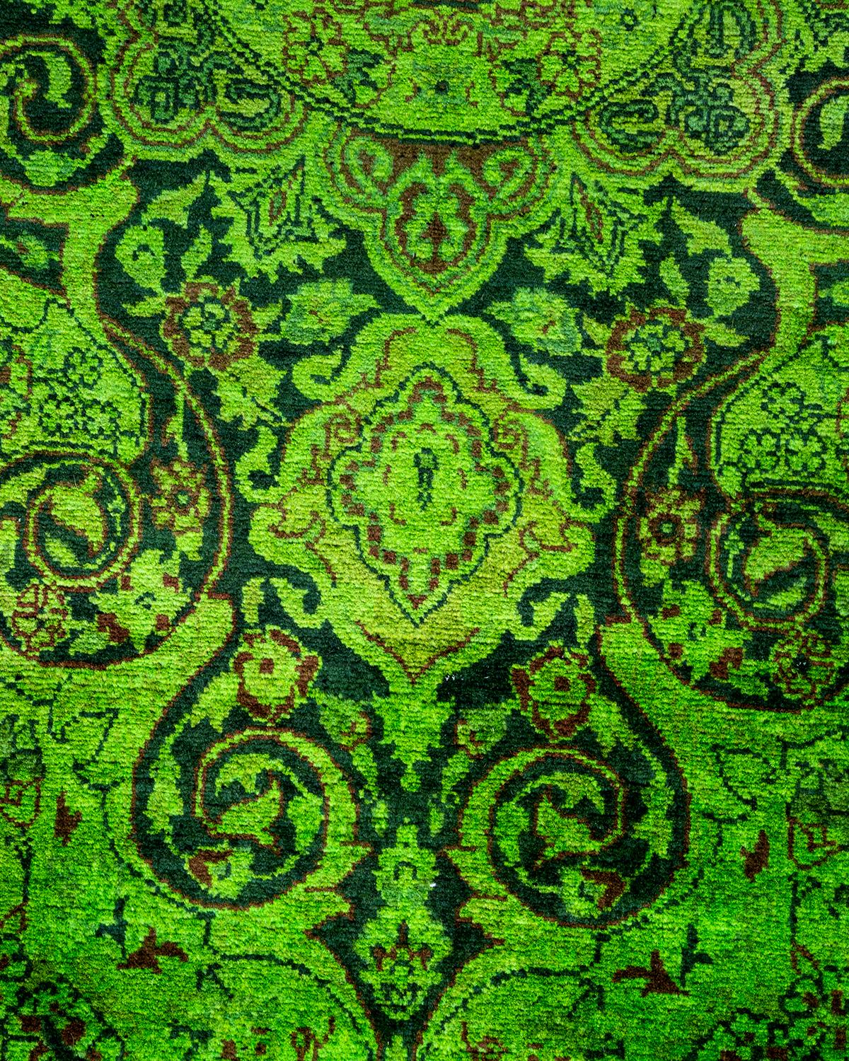 Contemporary Overdyed Handknotted Wool Green Area Rug (Pakistanisch) im Angebot
