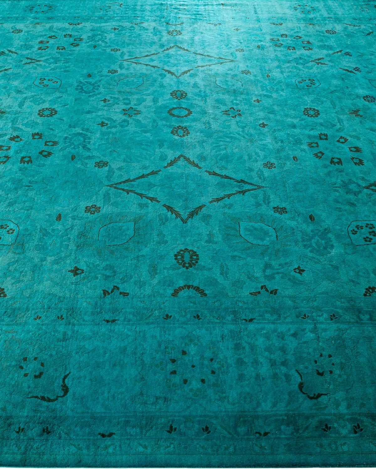 Contemporary Overdyed Handknotted Wool Green Area Rug im Zustand „Neu“ im Angebot in Norwalk, CT