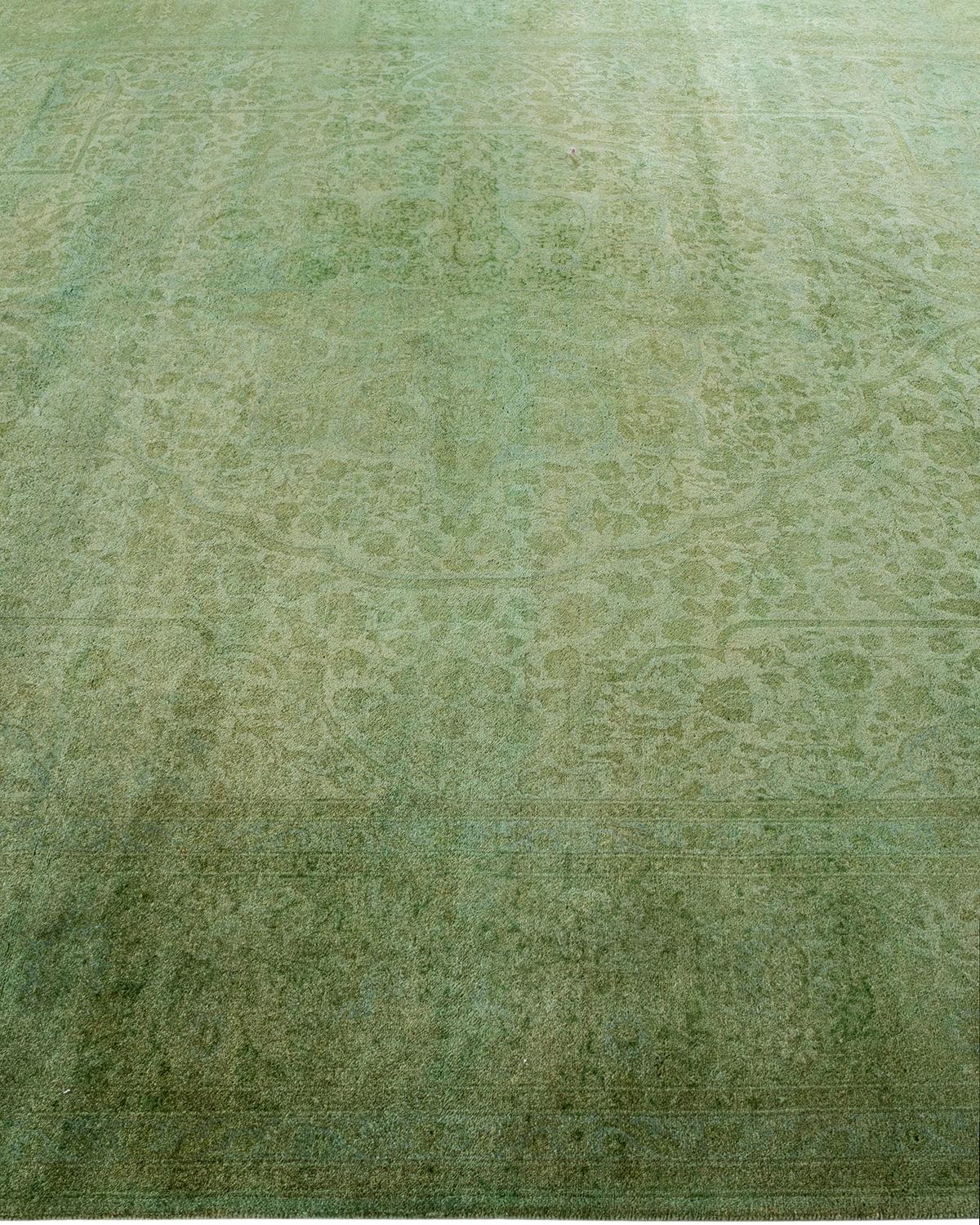 Contemporary Overdyed Hand Knots Rugs (Tappeto di lana verde) In condizioni Nuovo in vendita a Norwalk, CT