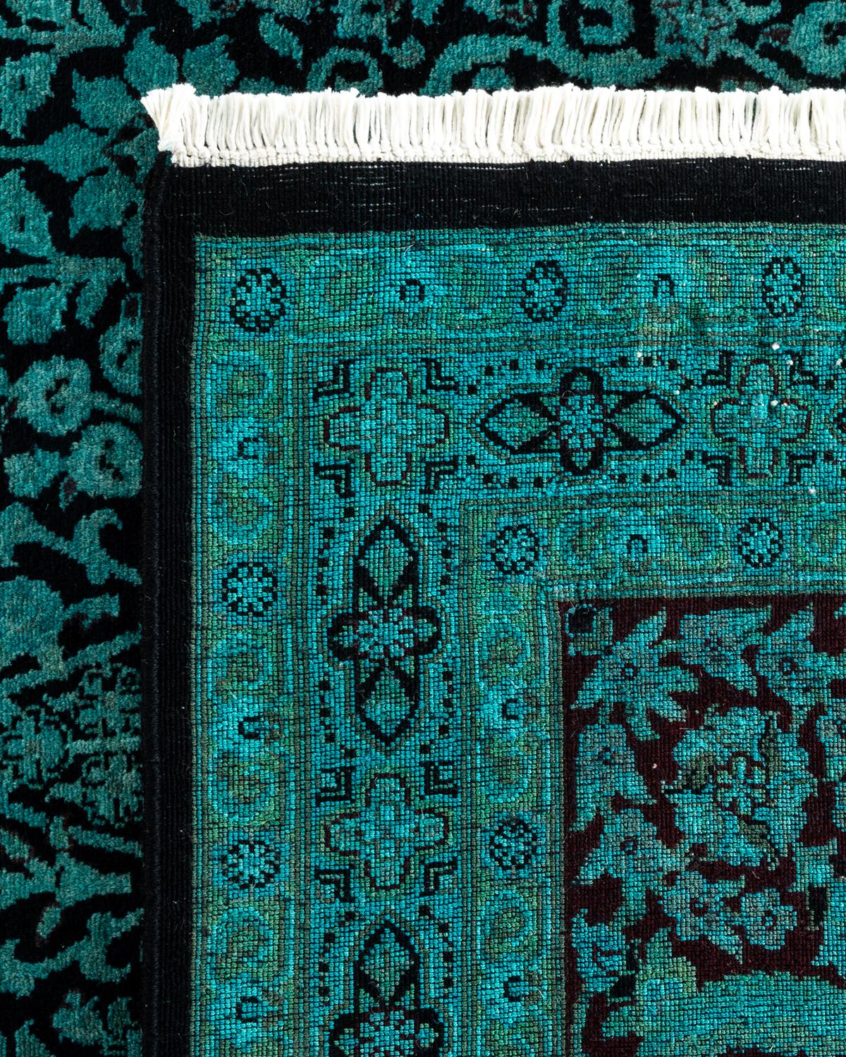 Contemporary Overdyed Handknotted Wool Green Area Rug (21. Jahrhundert und zeitgenössisch) im Angebot