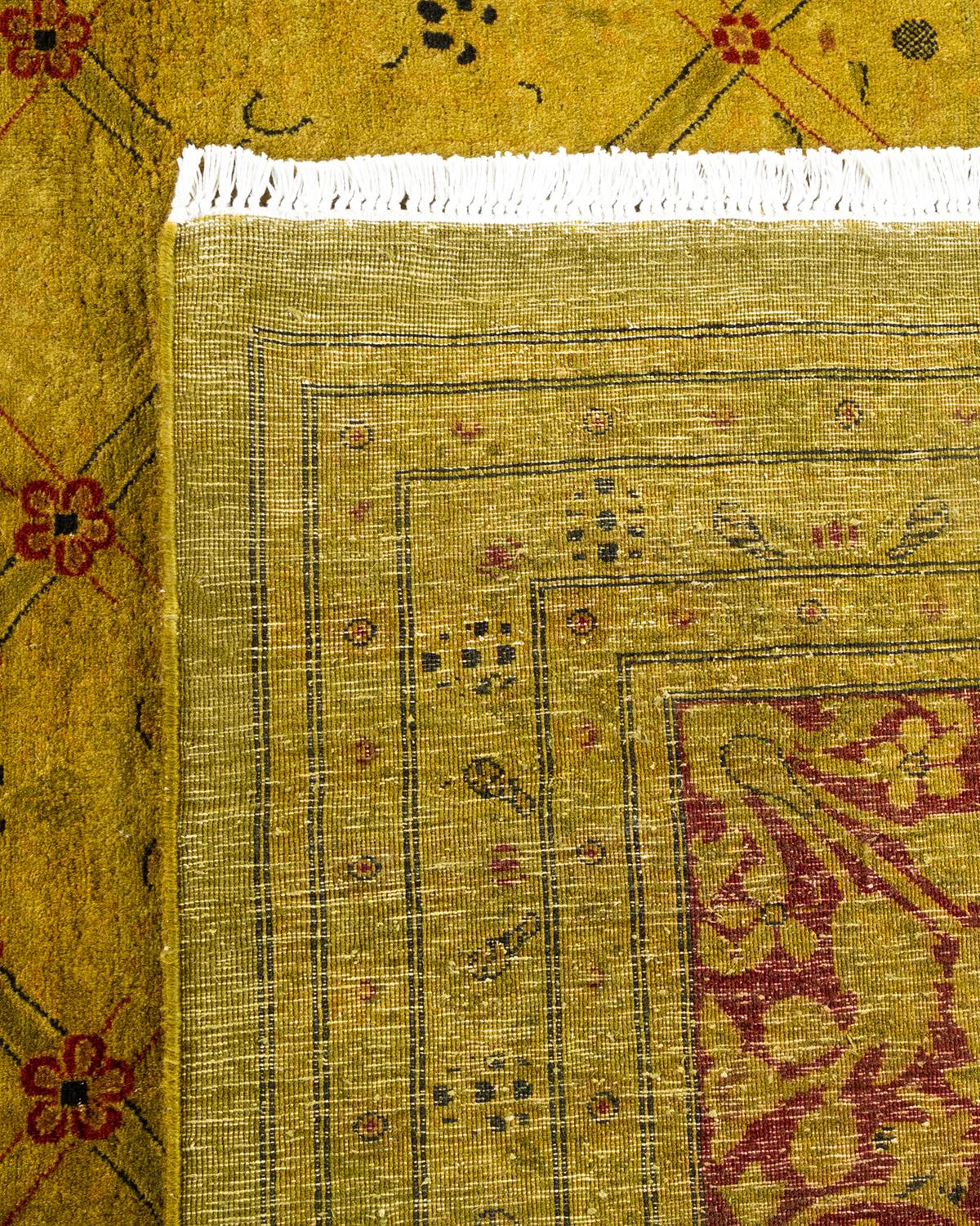 XXIe siècle et contemporain Contemporary Overdyed Hand Knotted Wool Green Area Rug (tapis en laine surteinte nouée à la main) en vente