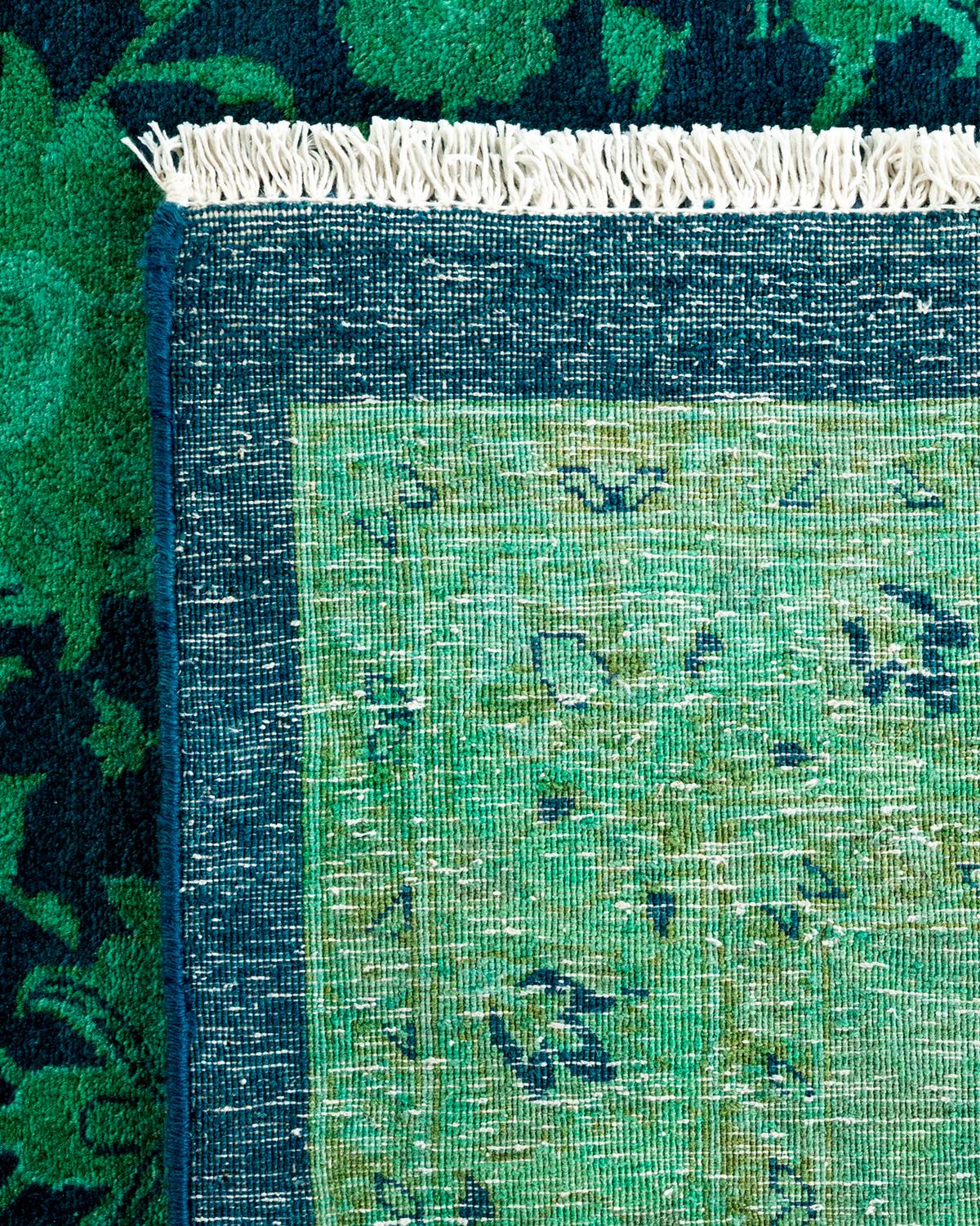 XXI secolo e contemporaneo Contemporary Overdyed Hand Knots Rugs (Tappeto di lana verde) in vendita