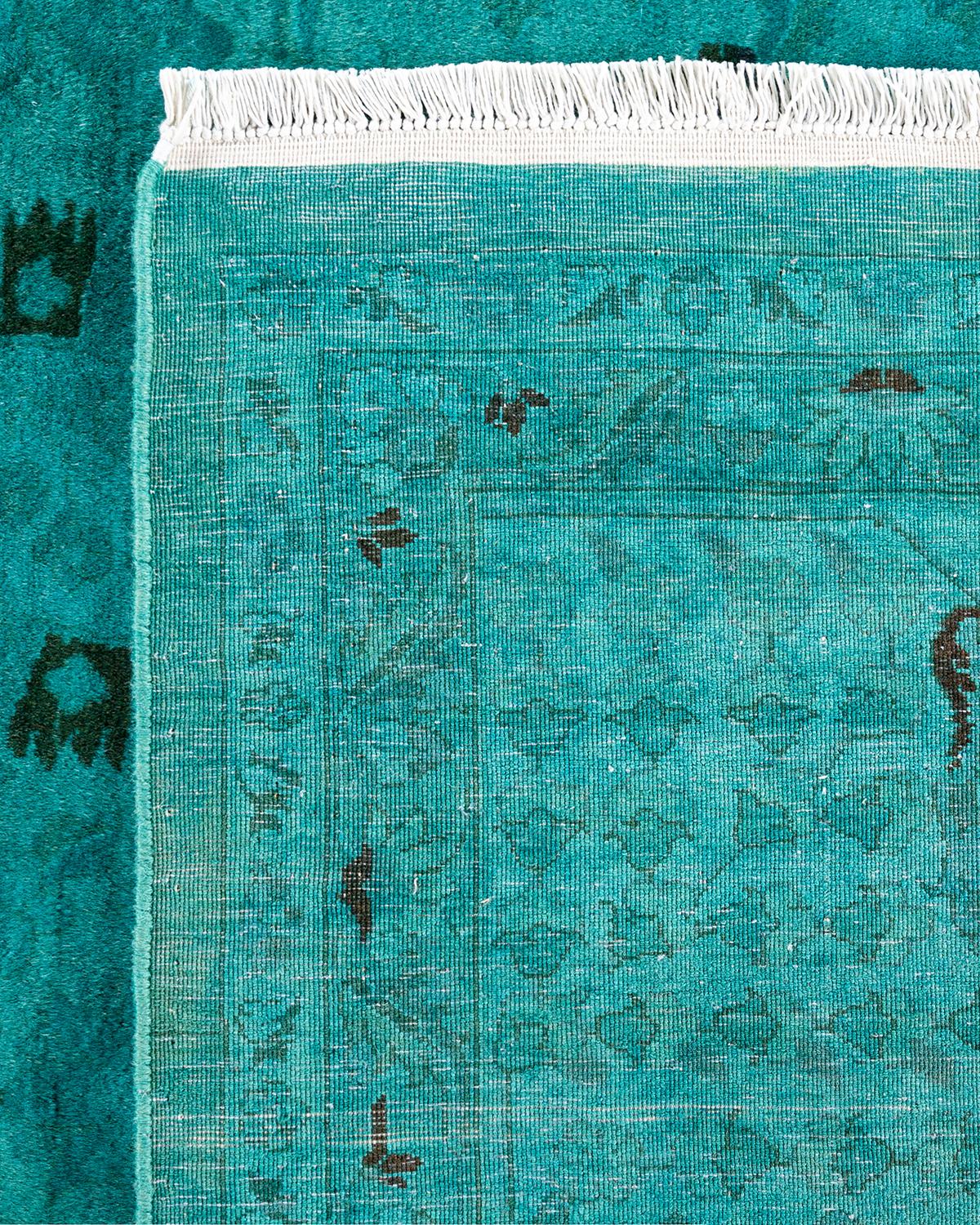 Contemporary Overdyed Handknotted Wool Green Area Rug (21. Jahrhundert und zeitgenössisch) im Angebot