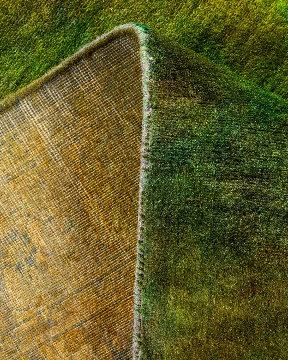 Contemporary Overdyed Handknotted Wool Green Area Rug (Wolle) im Angebot
