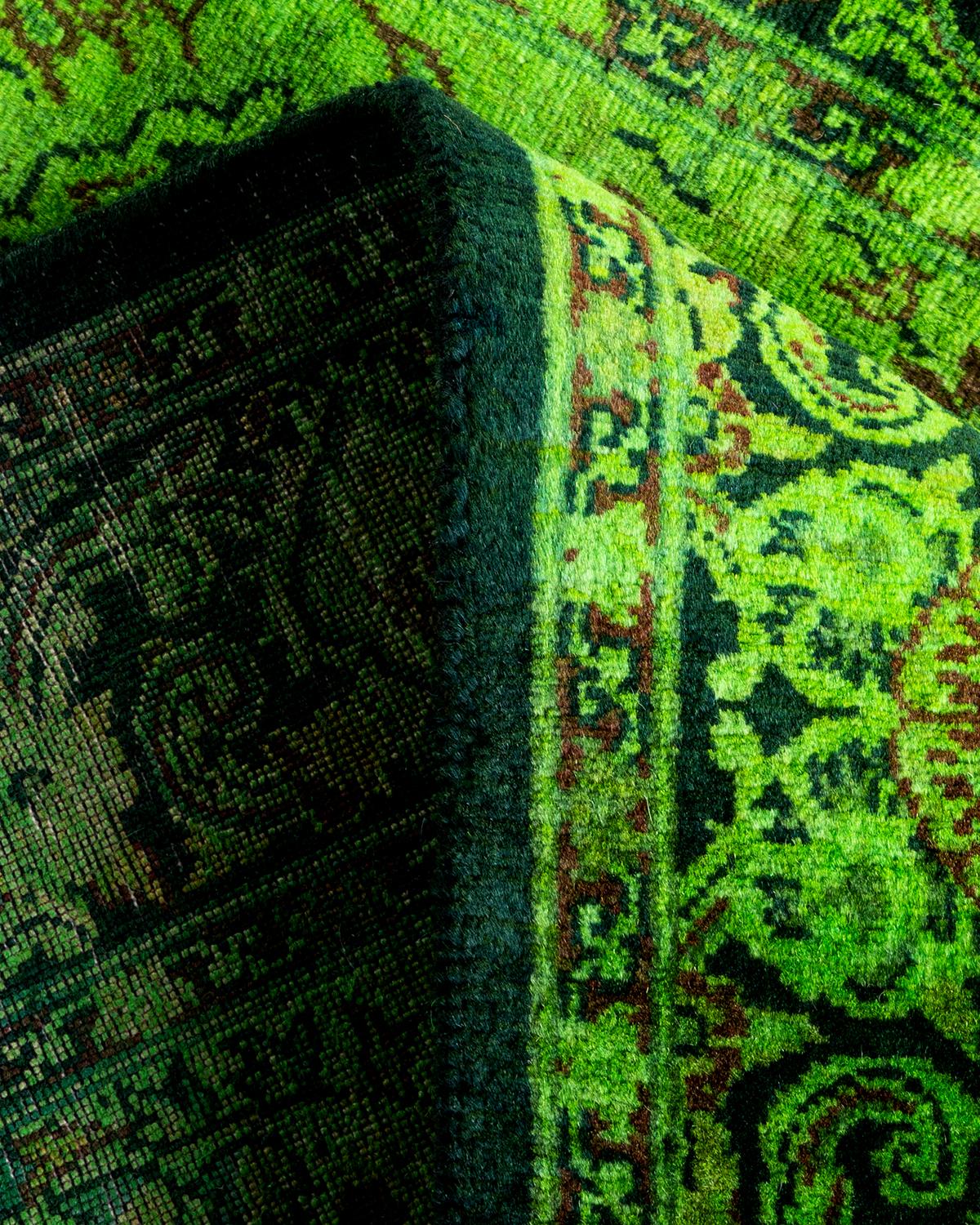 Contemporary Overdyed Handknotted Wool Green Area Rug (Wolle) im Angebot