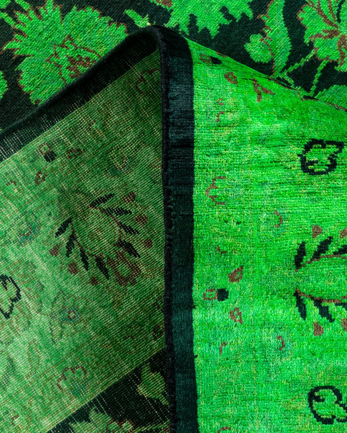 Contemporary Overdyed Handknotted Wool Green Area Rug (Wolle) im Angebot