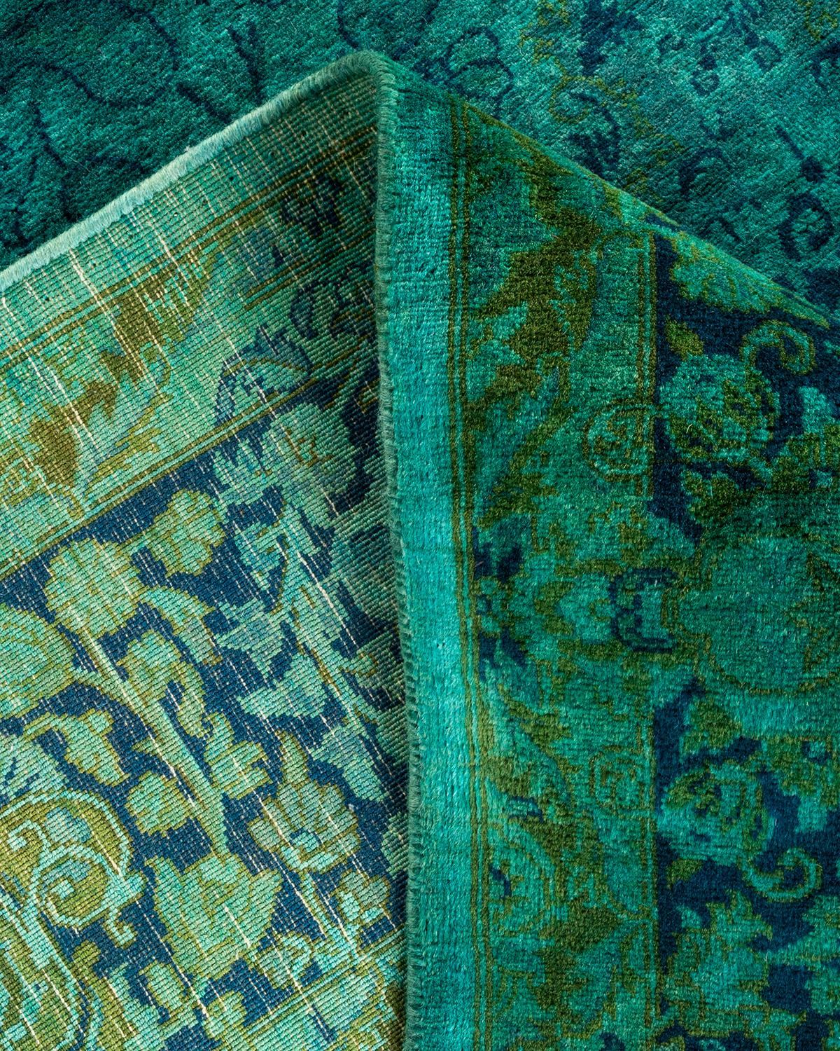 Contemporary Overdyed Handknotted Wool Green Area Rug (Wolle) im Angebot