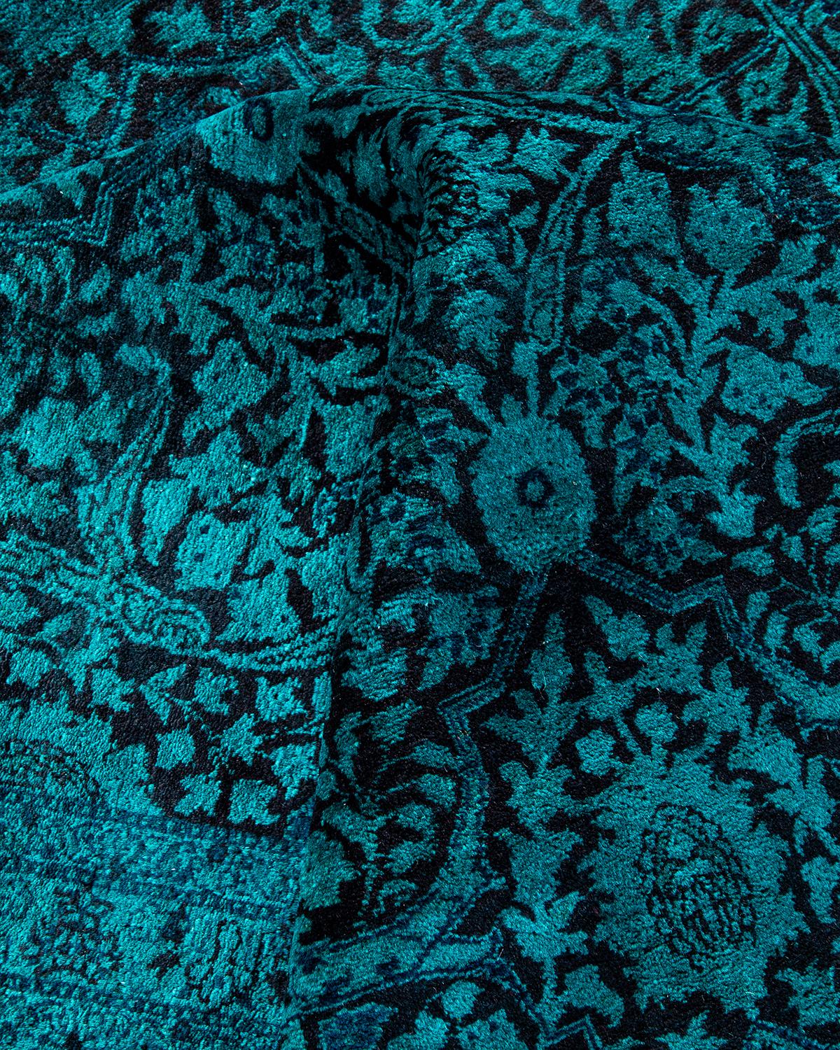 Contemporary Overdyed Hand Knotted Wool Green Area Rug (tapis en laine surteinte nouée à la main) en vente 1