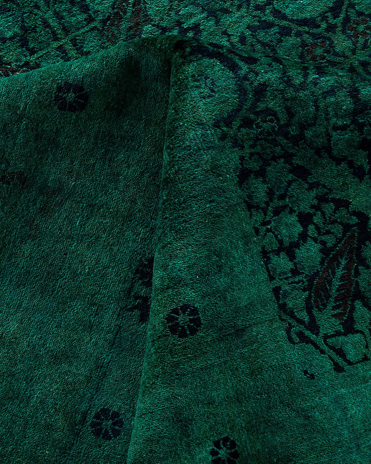 Alfombra de lana teñida a mano contemporánea verde en venta 1