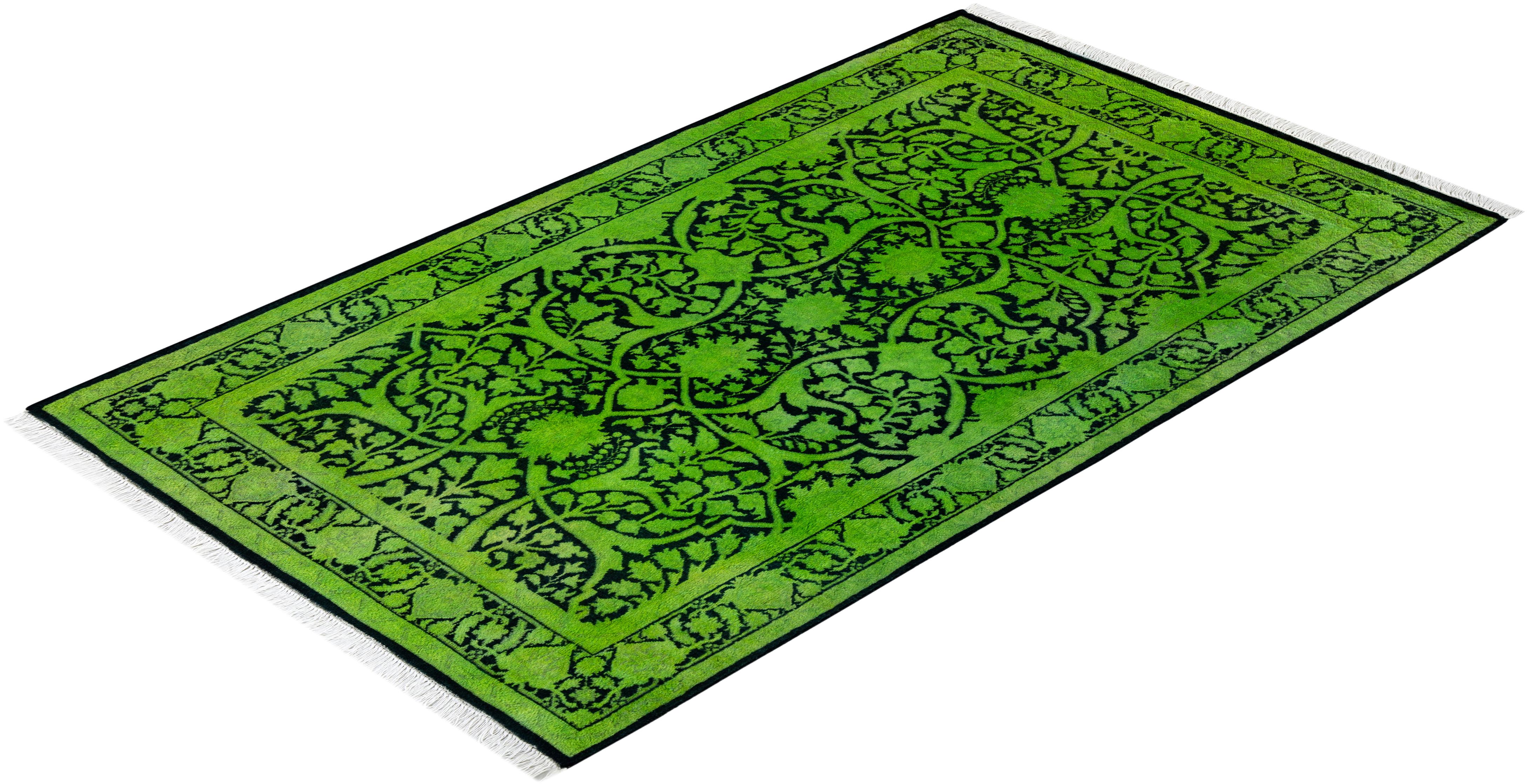 Contemporary Overdyed Hand Knotted Wool Green Area Rug (tapis en laine surteinte nouée à la main) en vente 2