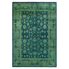 Contemporary Overdyed Hand Knotted Wool Green Area Rug (tapis en laine surteinte nouée à la main)