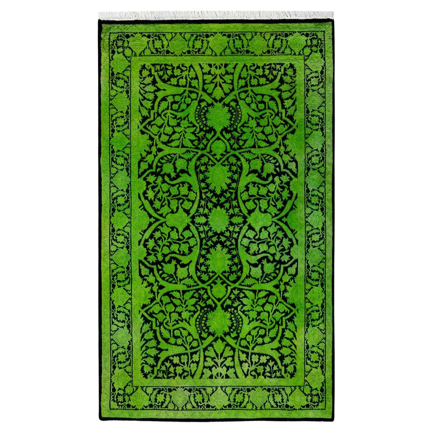 Contemporary Overdyed Hand Knotted Wool Green Area Rug (tapis en laine surteinte nouée à la main)