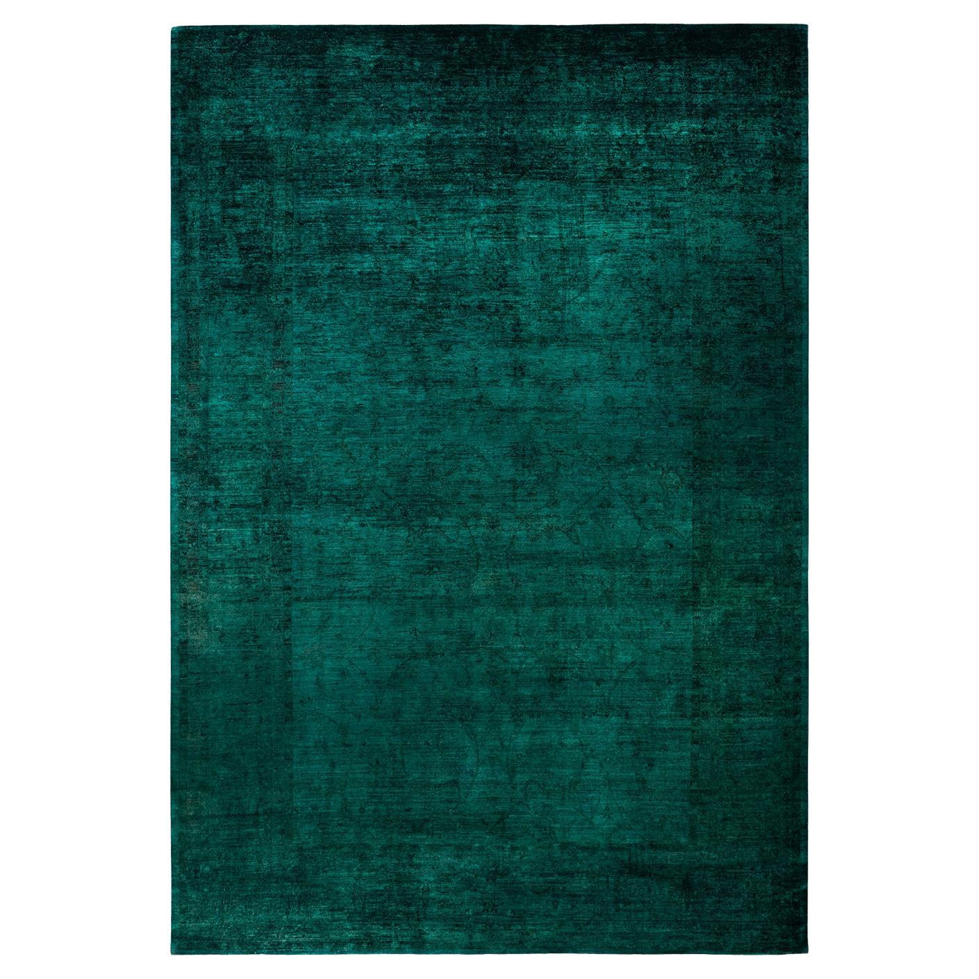 Contemporary Overdyed Hand Knotted Wool Green Area Rug (tapis en laine surteinte nouée à la main)