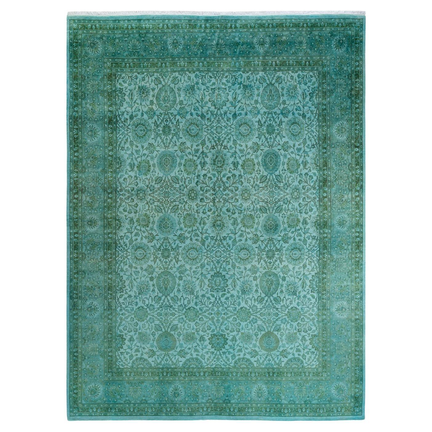 Contemporary Overdyed Hand Knotted Wool Green Area Rug (tapis en laine surteinte nouée à la main)