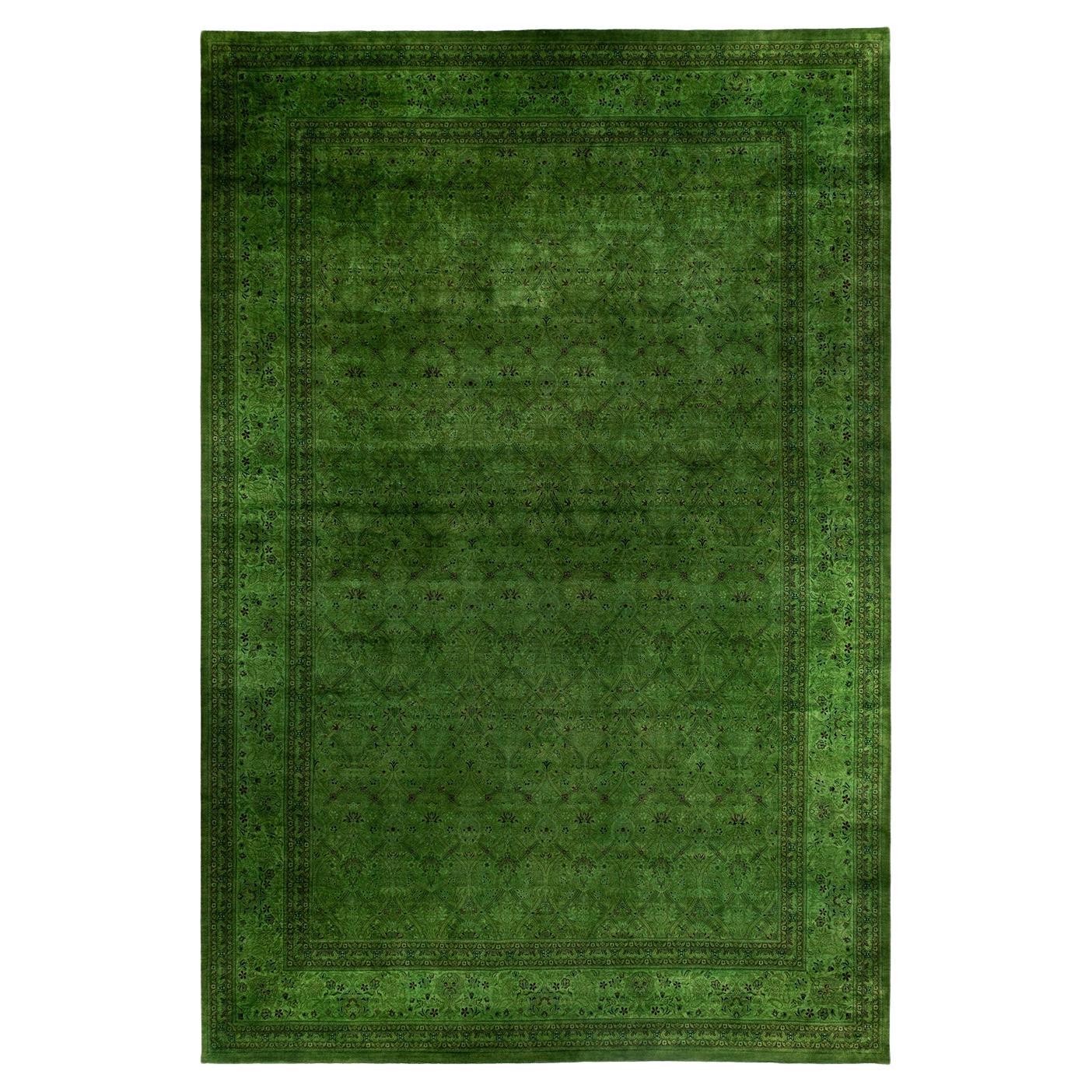 Contemporary Overdyed Hand Knotted Wool Green Area Rug (tapis en laine surteinte nouée à la main)