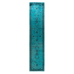 Contemporary Overdyed Hand Knotted Wool Green Runner 2' 8" x 12' 2" (Couloir en laine surteinte nouée à la main)