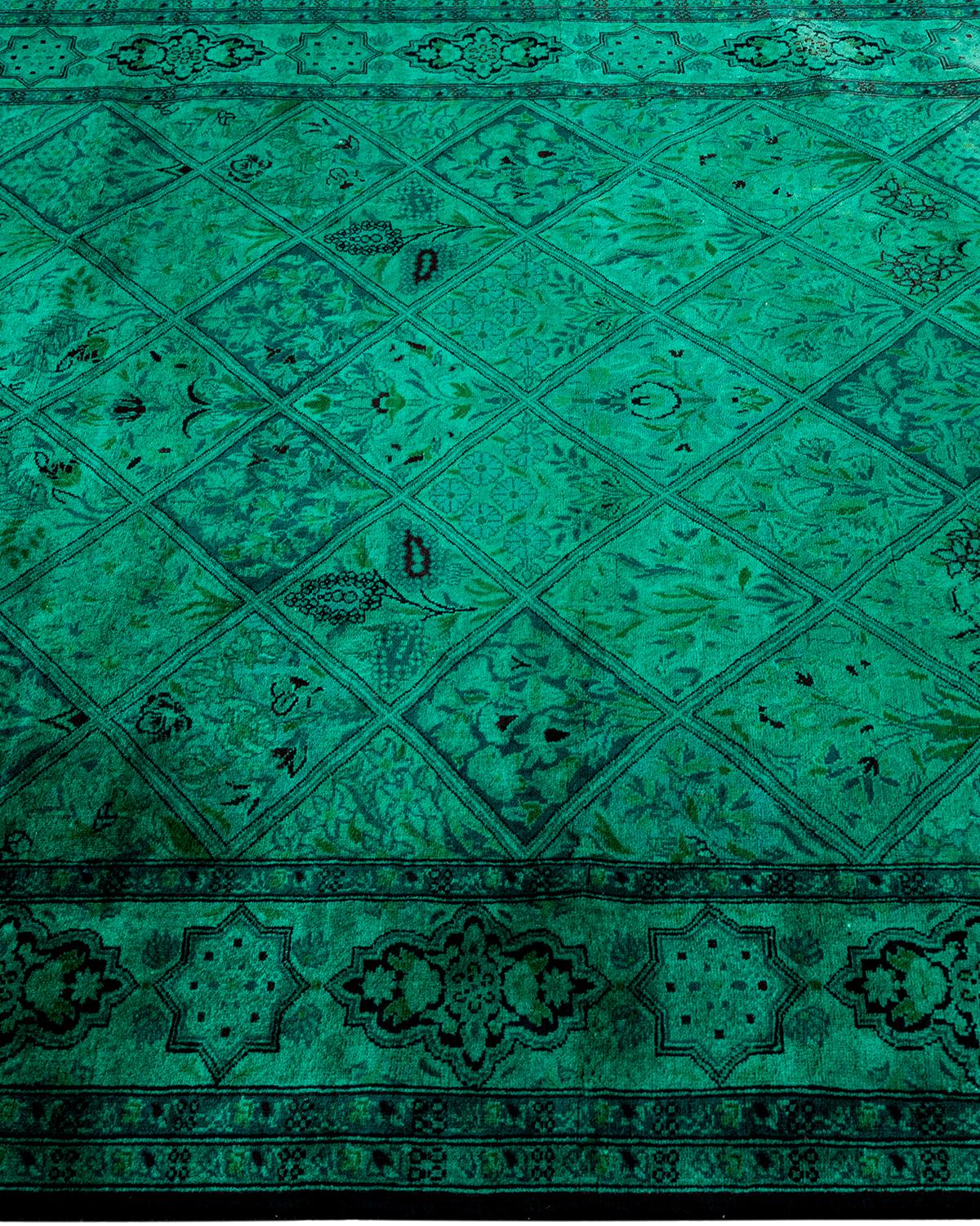 Traves de Mesa Contemporáneo Overdyed Hand Knotted Lana Verde en Nuevo estado para la venta en Norwalk, CT